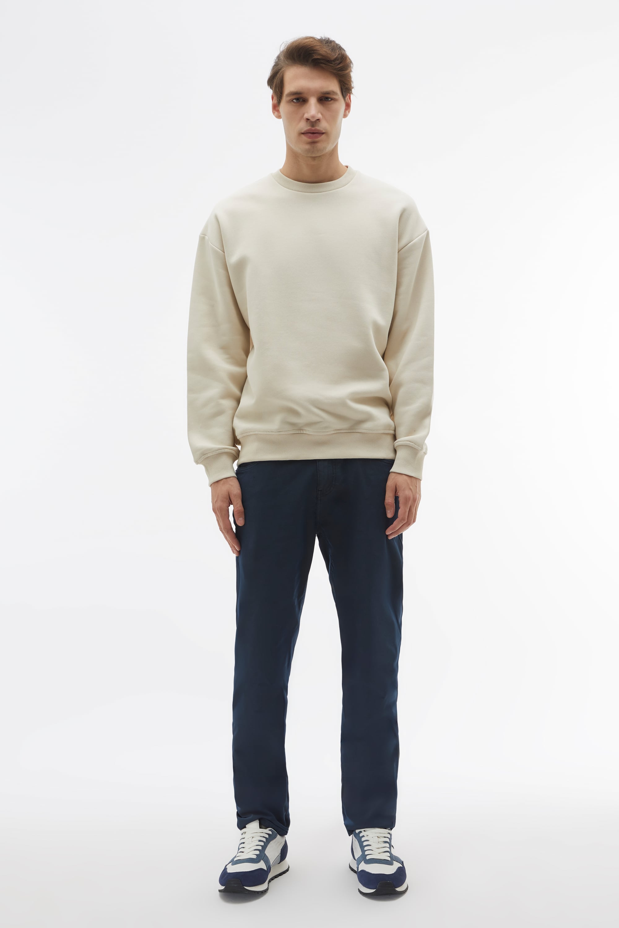 BİSİKLET YAKA SWEATSHIRT