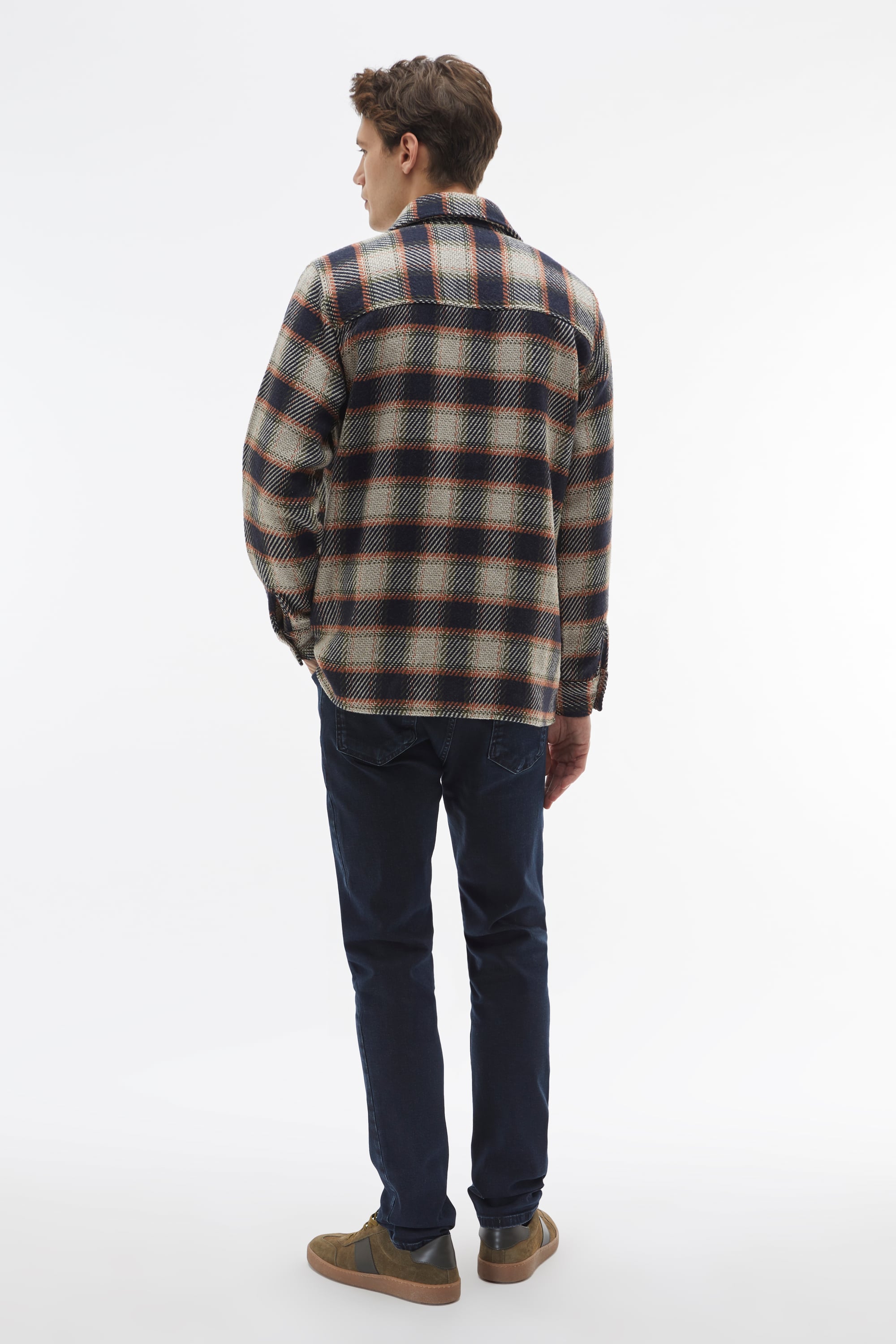 ÇİFT CEPLİ DOKULU REGULAR FIT UZUN KOLLU GÖMLEK