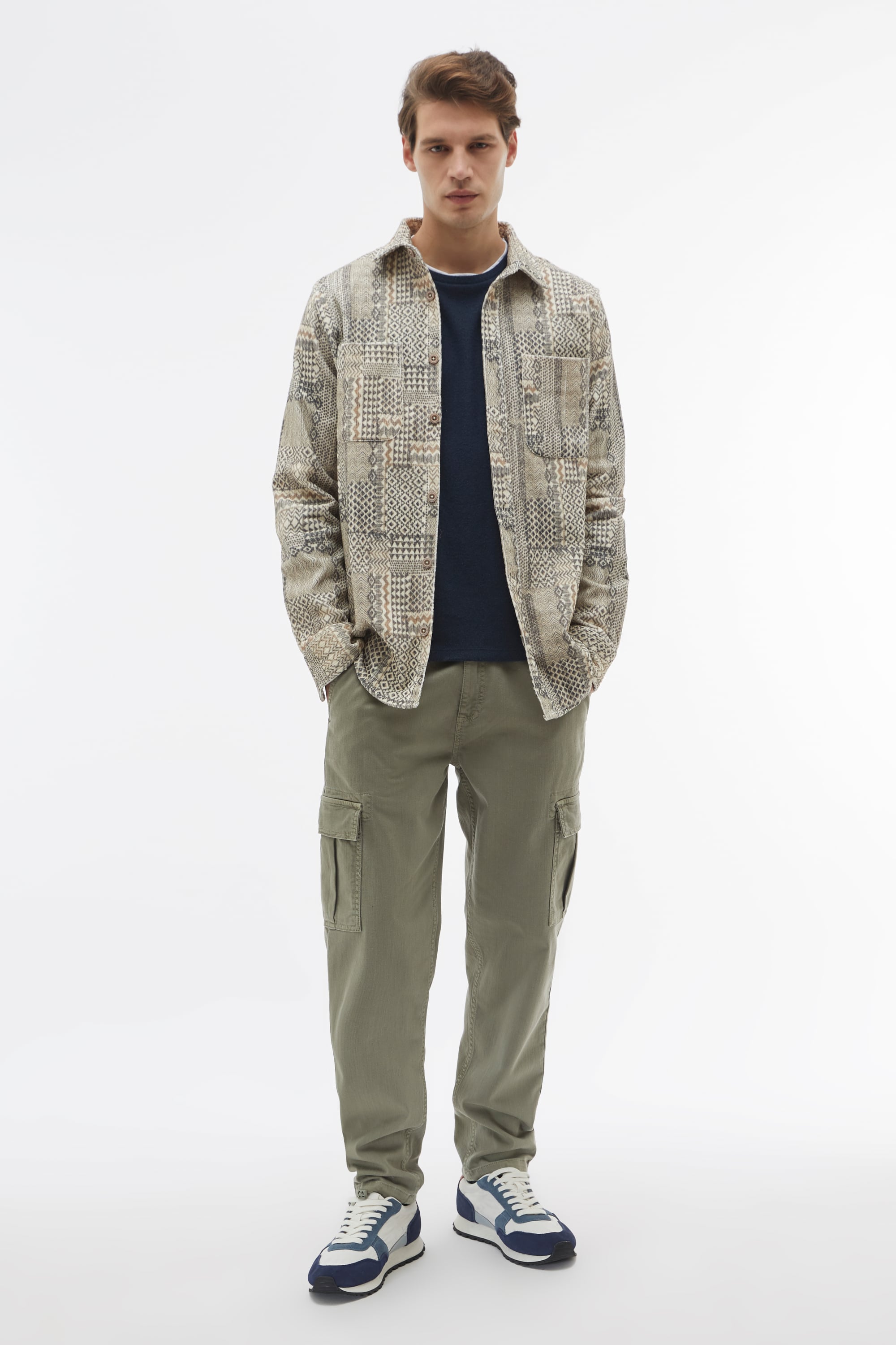 ETNİK BASKILI REGULAR FIT UZUN KOLLU GÖMLEK