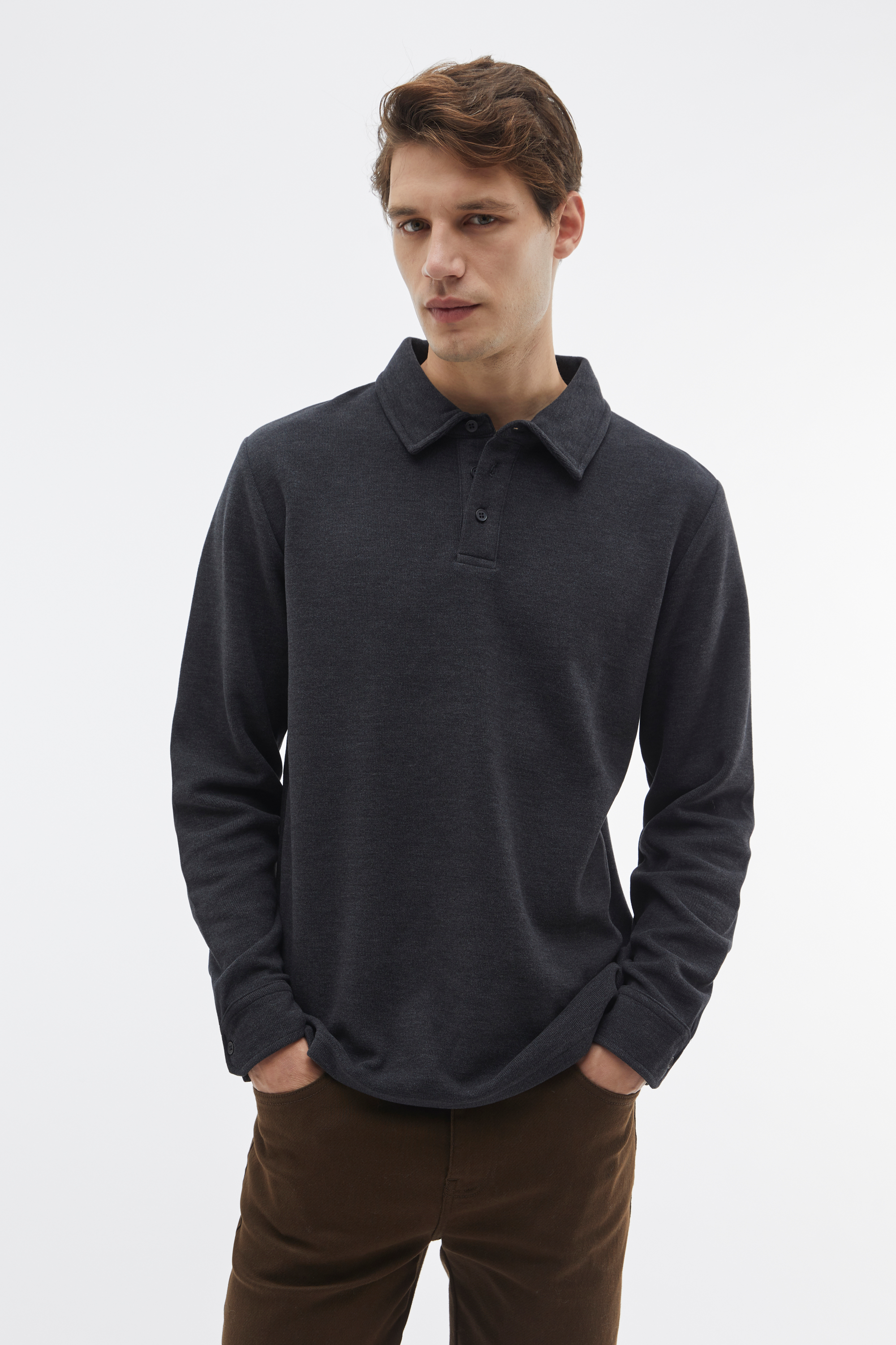 DÜĞMELİ POLO YAKA SWEATSHIRT