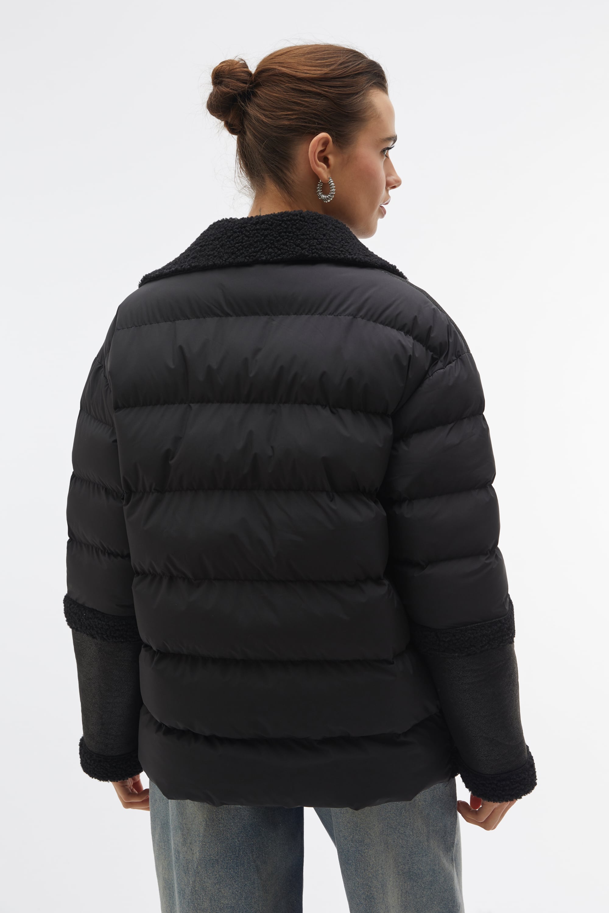 ÖNÜ DERİ GÖRÜNÜMLÜ ŞİŞME MONT CEKET