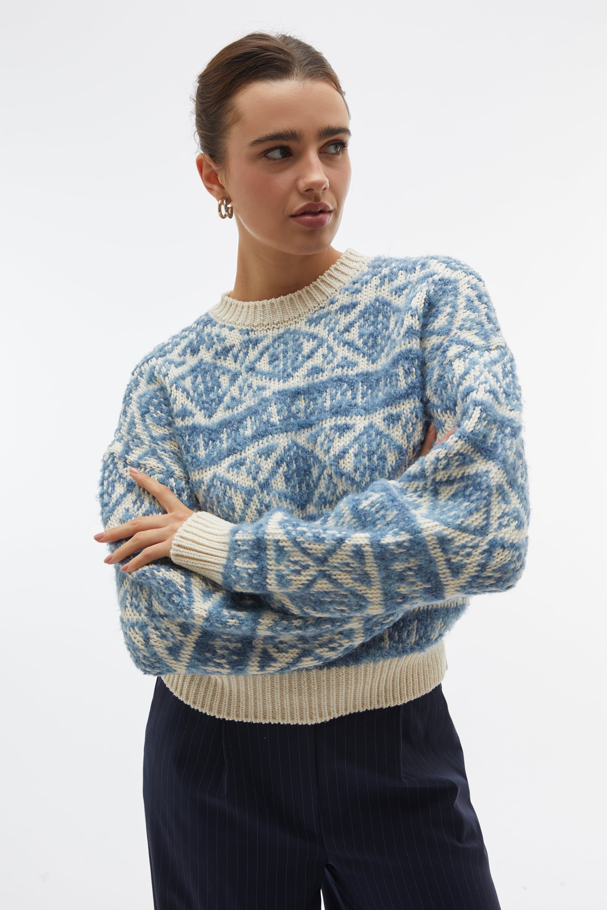 BİSİKLET YAKA JAKARLI KAZAK