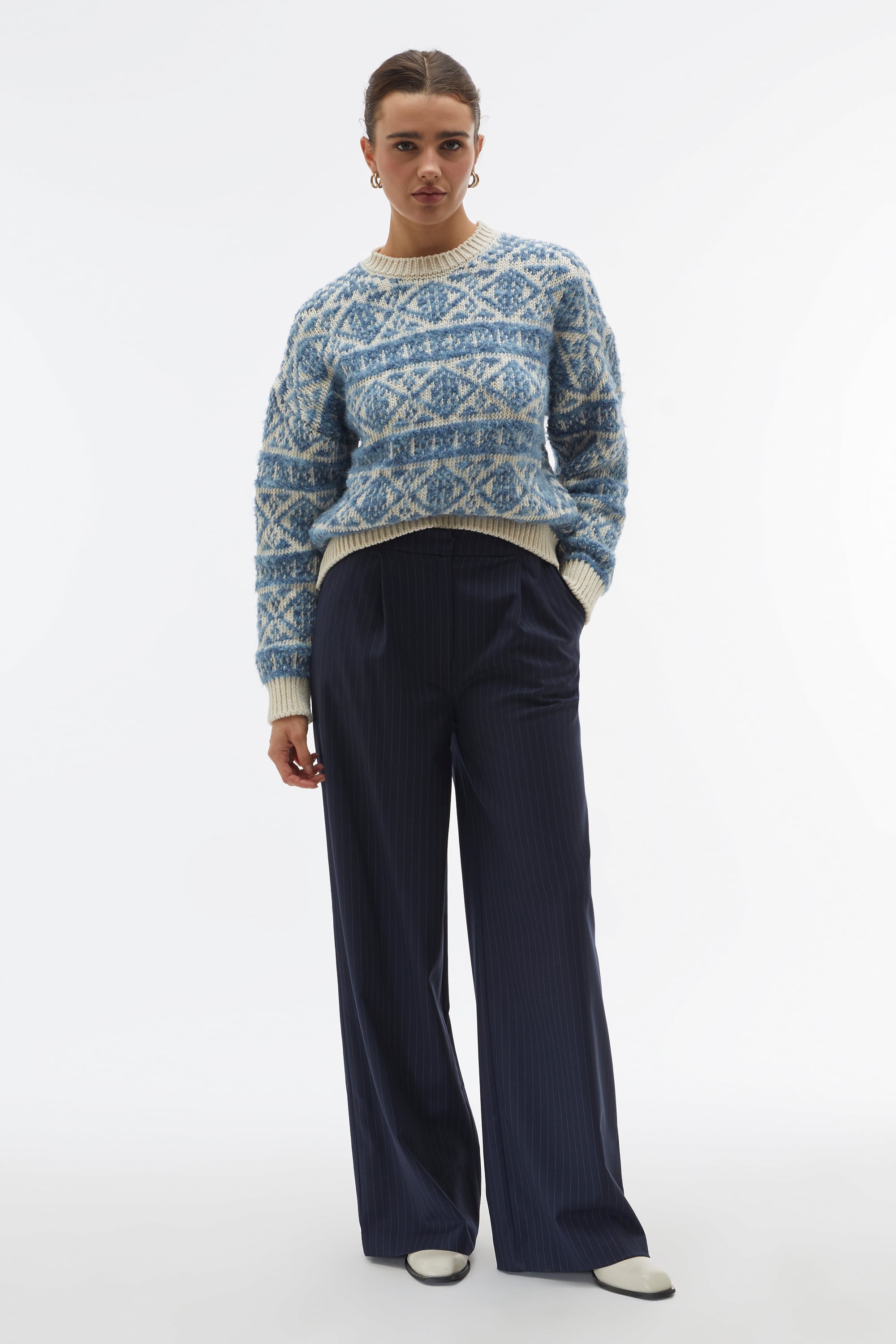 BİSİKLET YAKA JAKARLI KAZAK