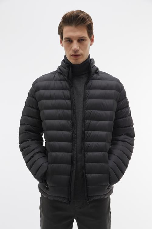 KAPİTONELİ DİK YAKA KAPÜŞONLU ŞİŞME MONT