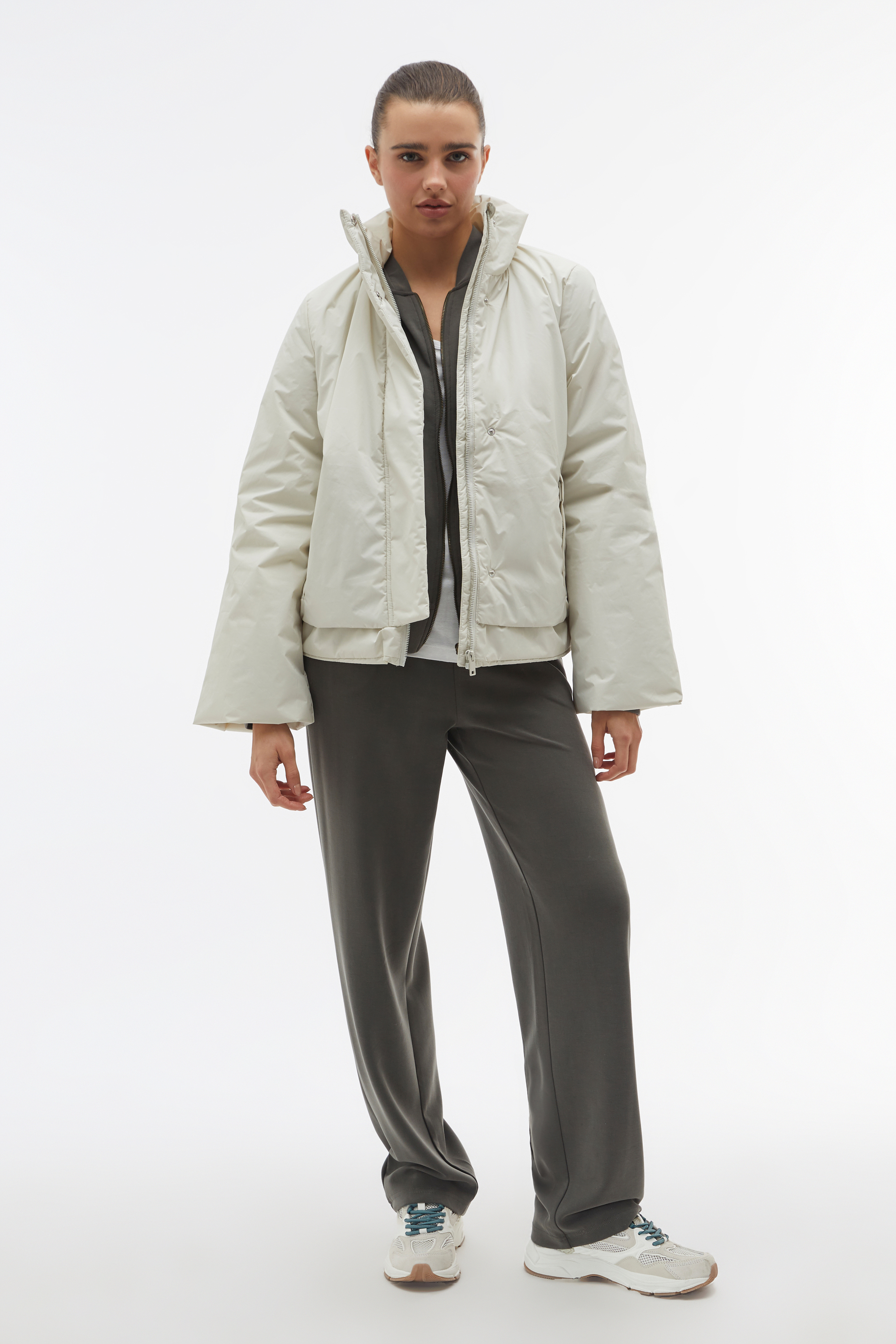 DİK YAKA SU GEÇİRMEZ KISA MONT