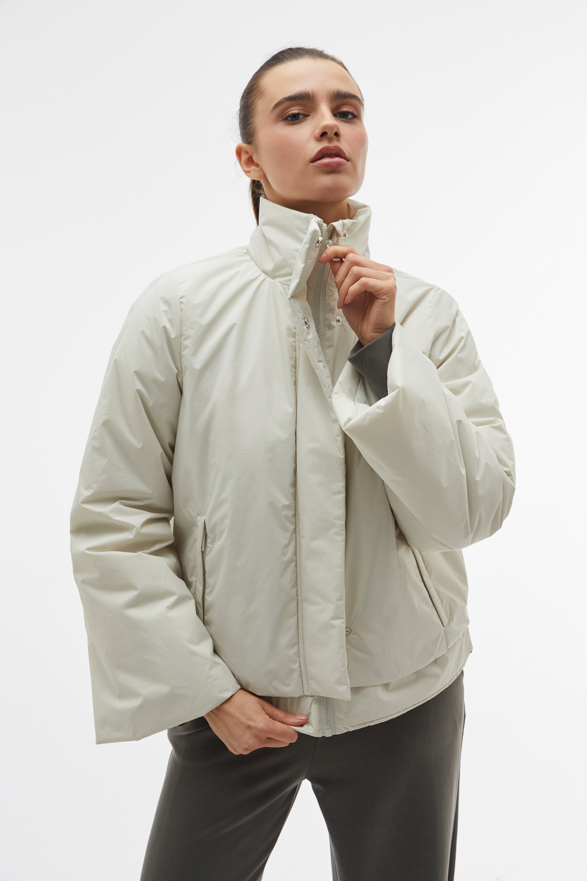 DİK YAKA SU GEÇİRMEZ KISA MONT