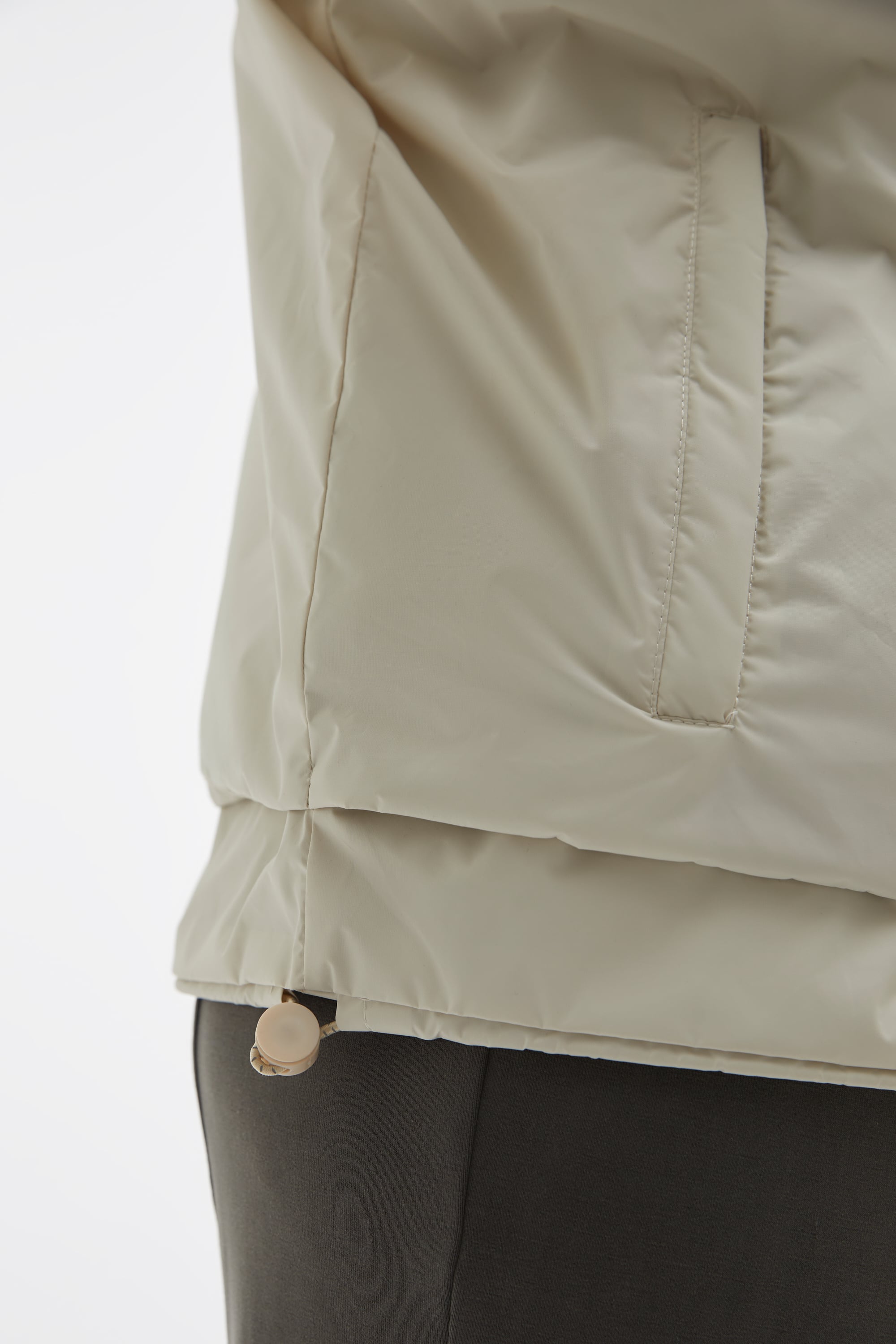 DİK YAKA SU GEÇİRMEZ KISA MONT