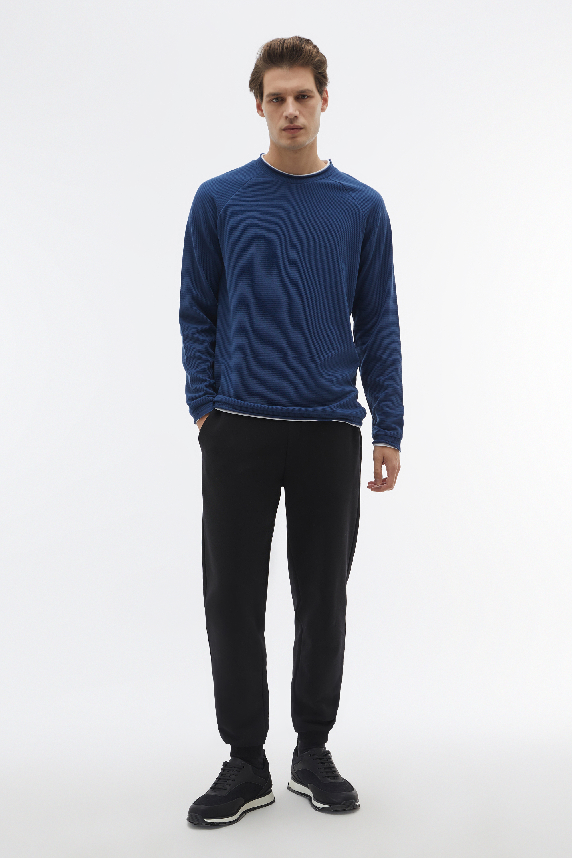 PAMUKLU BİSİKLET YAKA SWEATSHIRT