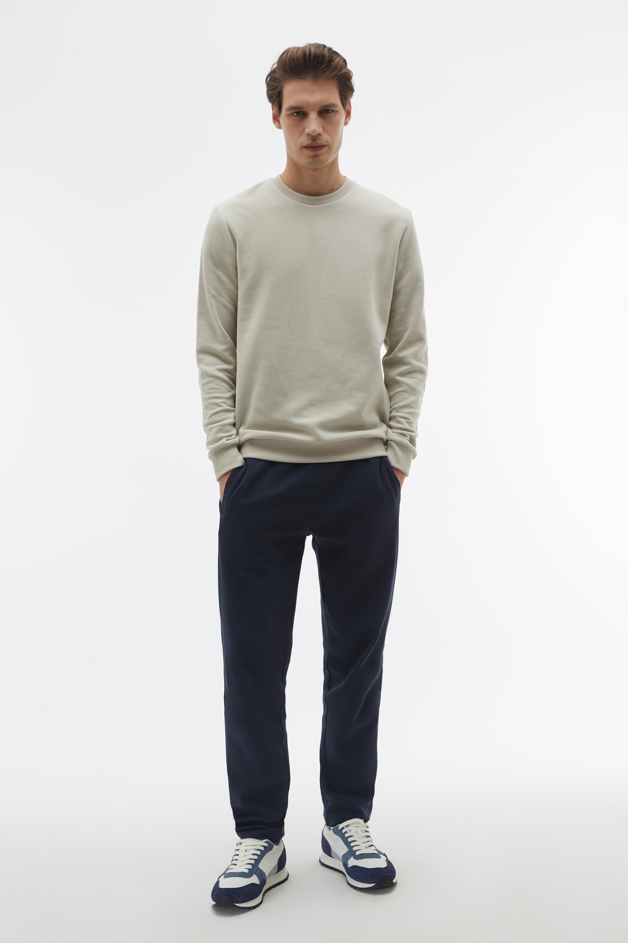 BİSİKLET YAKA SWEATSHIRT