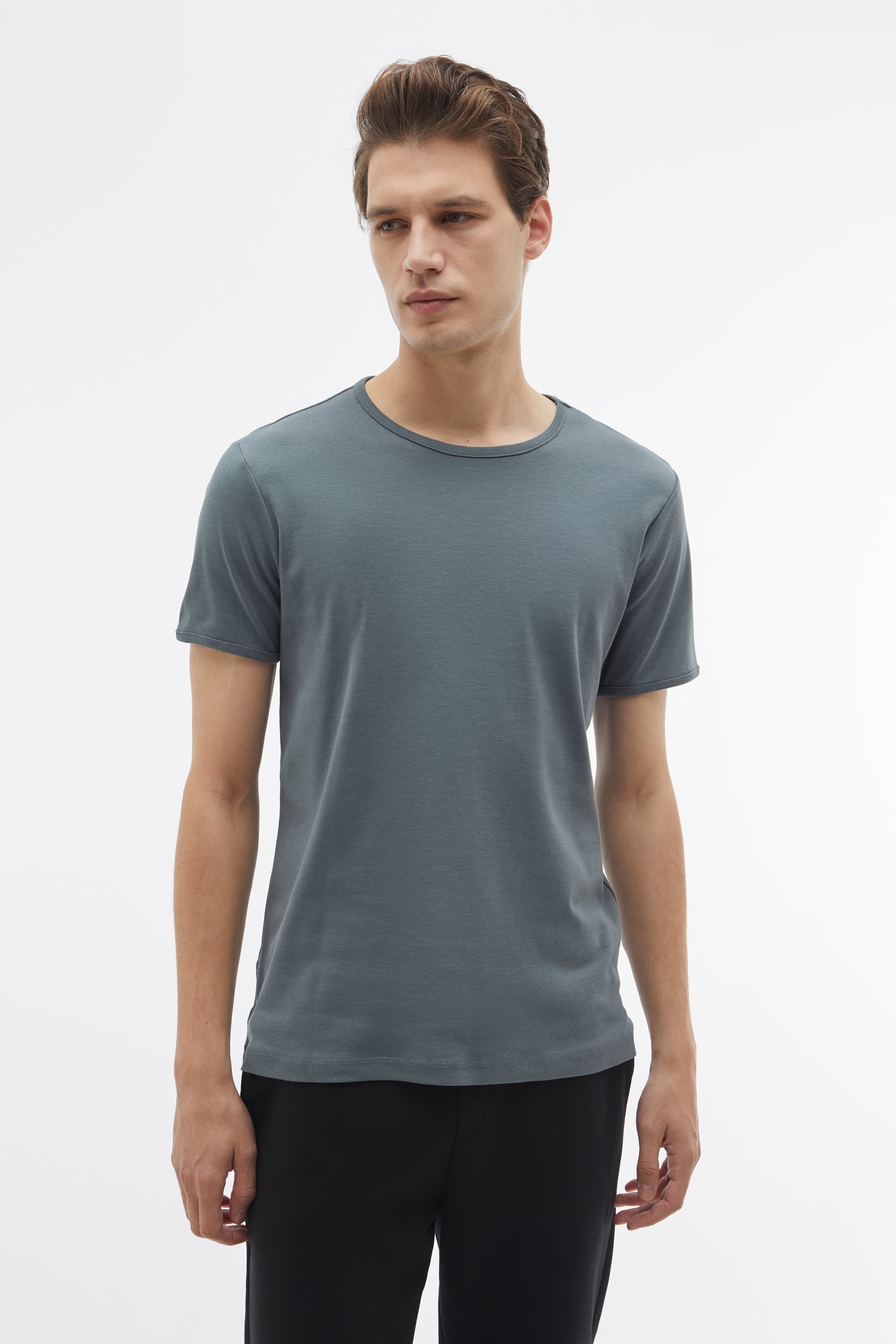 BİSİKLET YAKA KISA KOLLU T-SHIRT