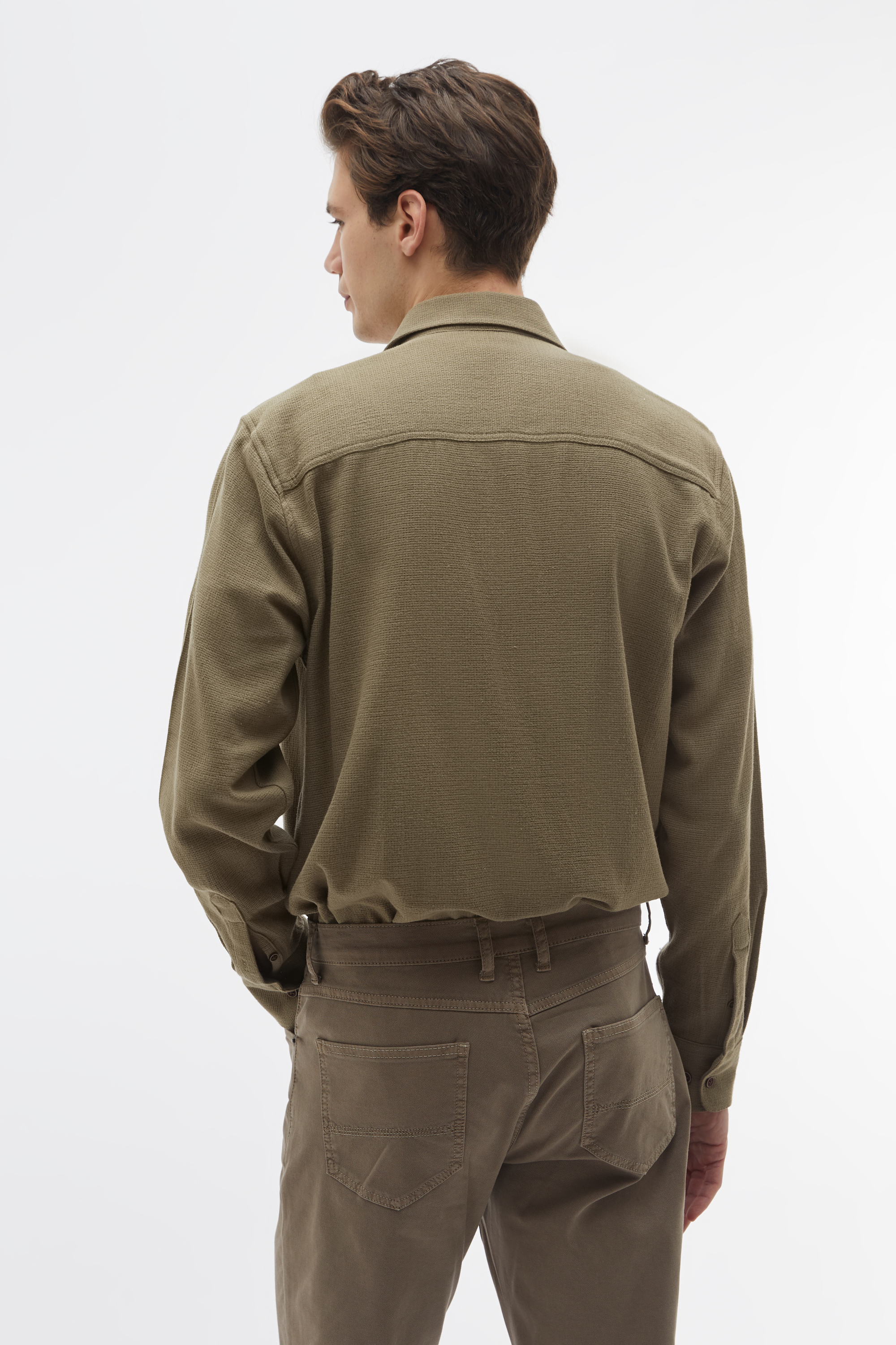 REGULAR FIT UZUN KOLLU GÖMLEK