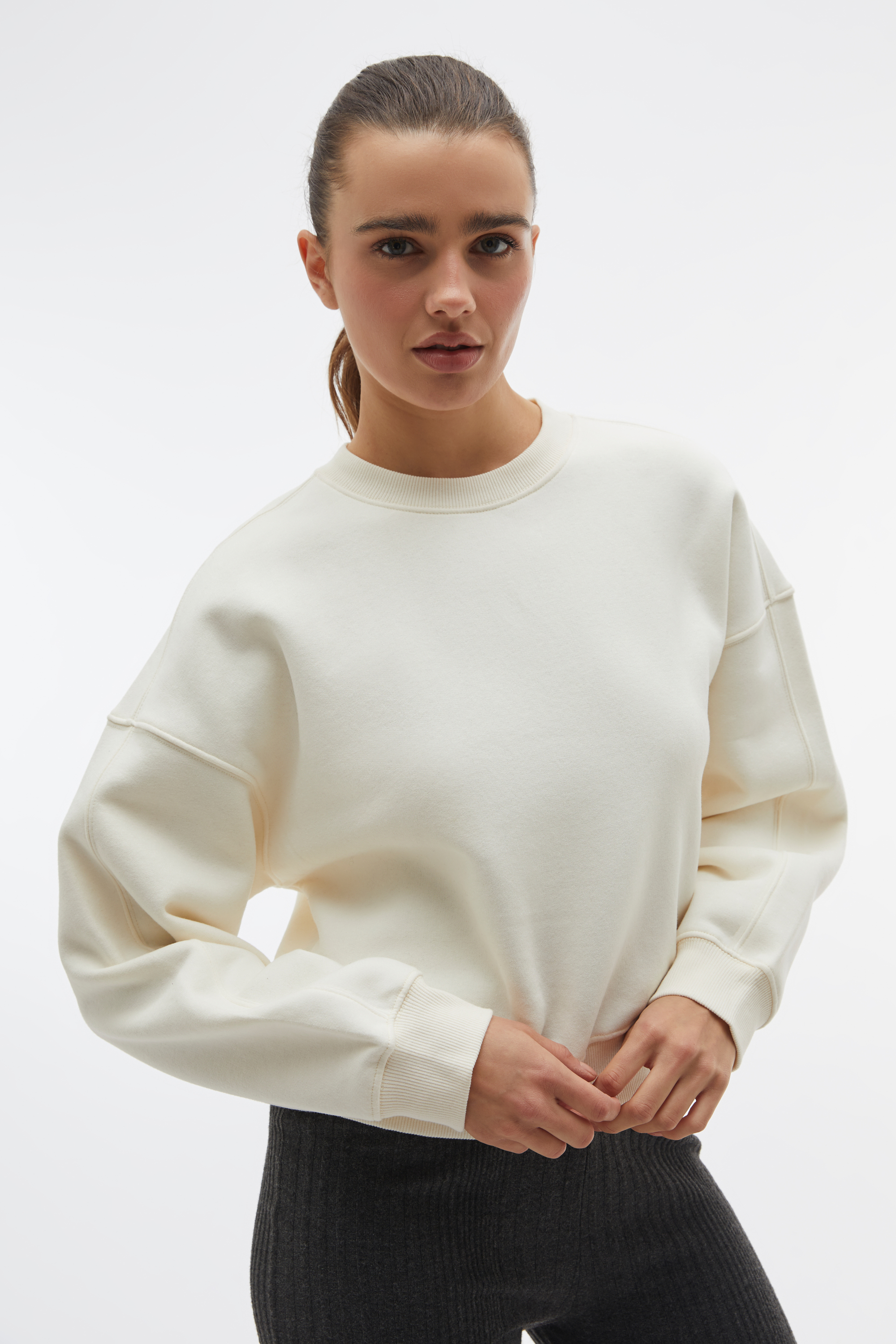 LOOSE FIT SWEATSHIRT