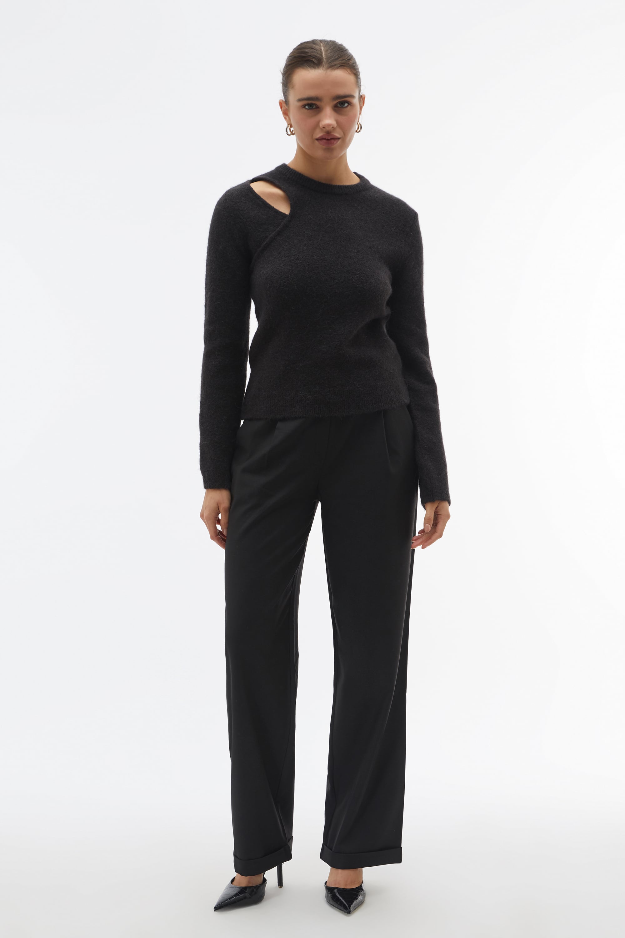 AÇIK OMUZ DETAYLI KAZAK