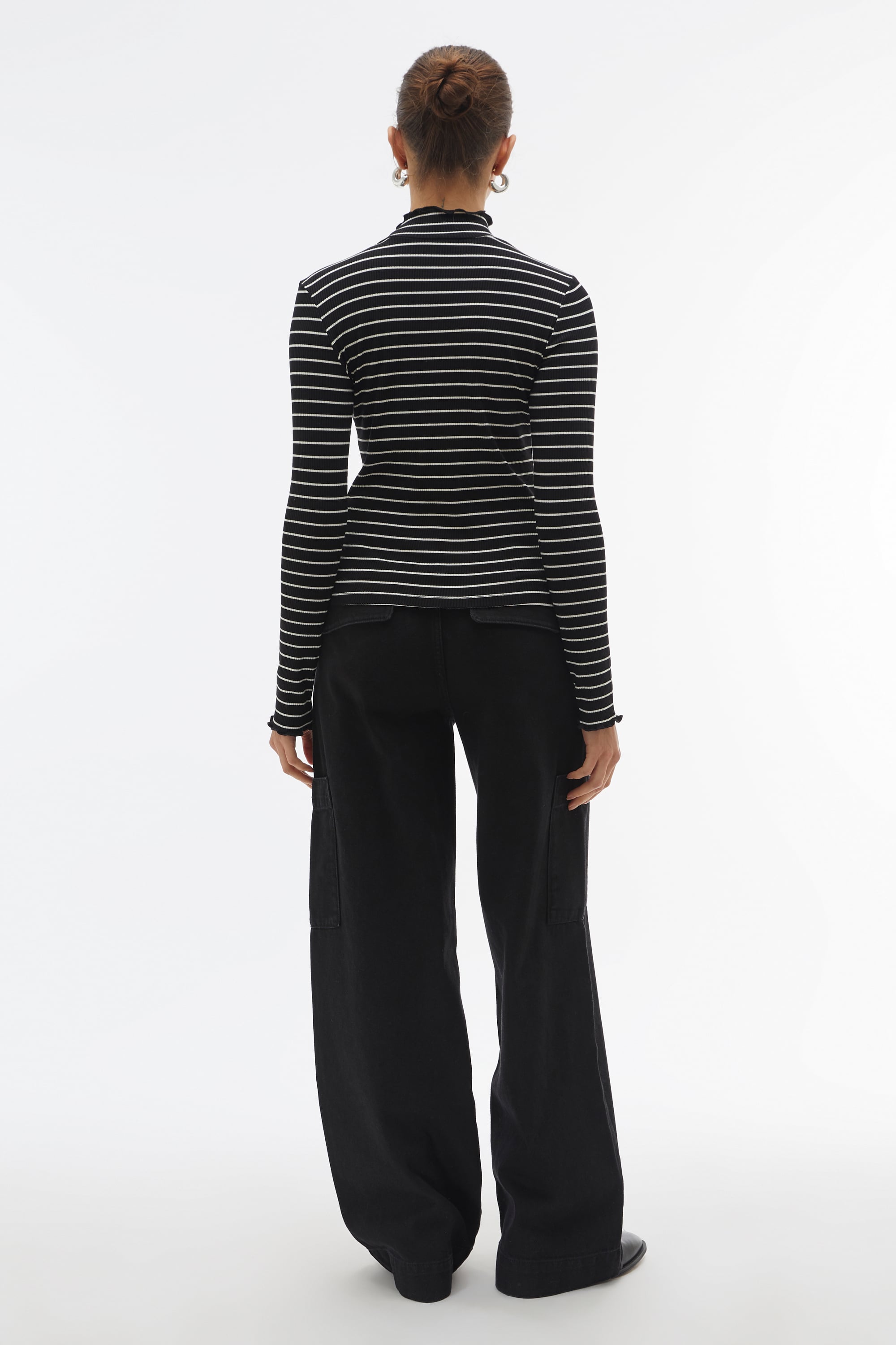 ÇİZGİLİ DİK YAKA BLUZ