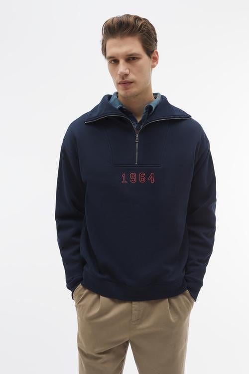  FERMUARLI YAKA NAKIŞLI SWEATSHIRT