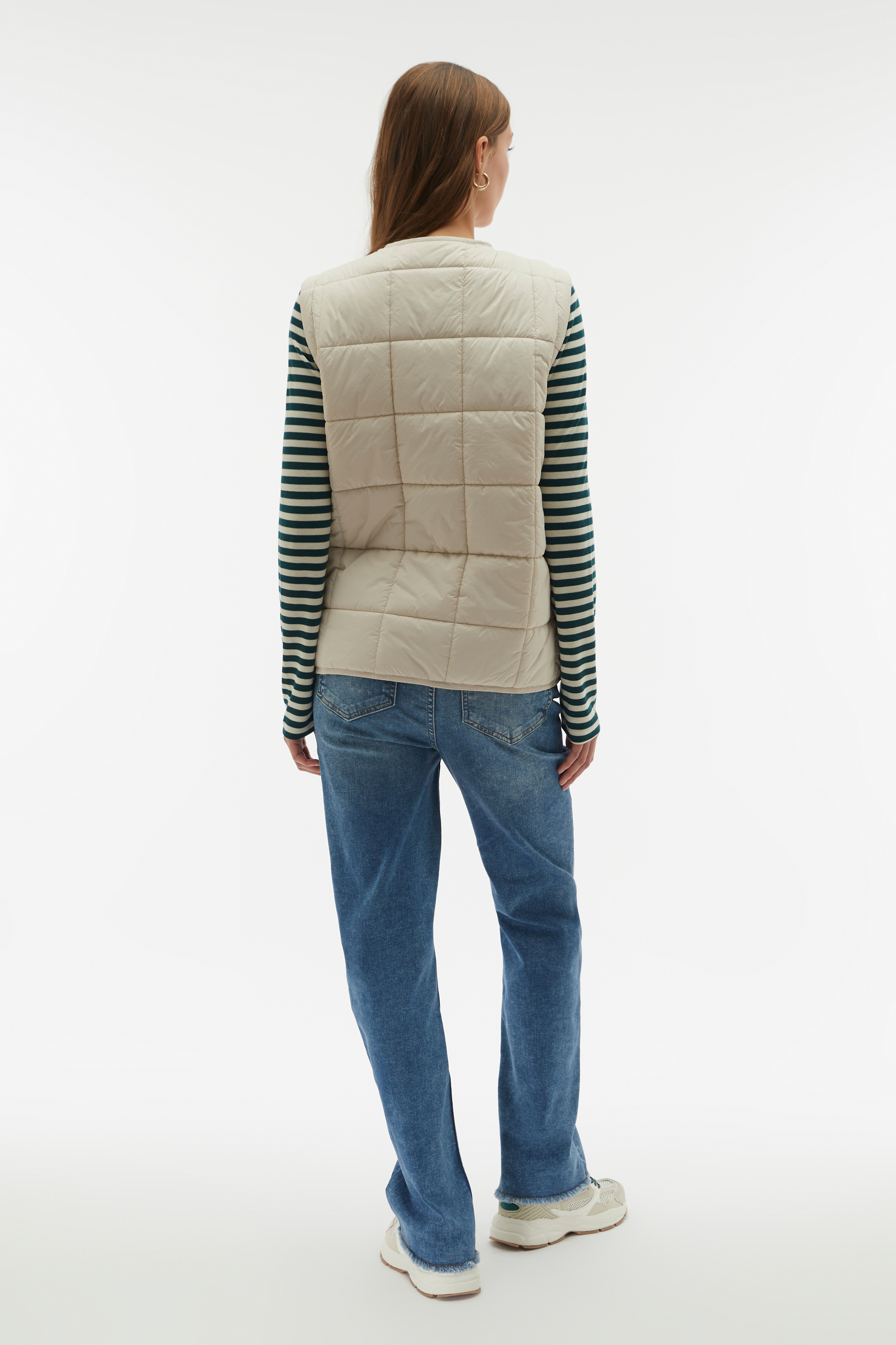 KAPİTONELİ CEPLİ YELEK