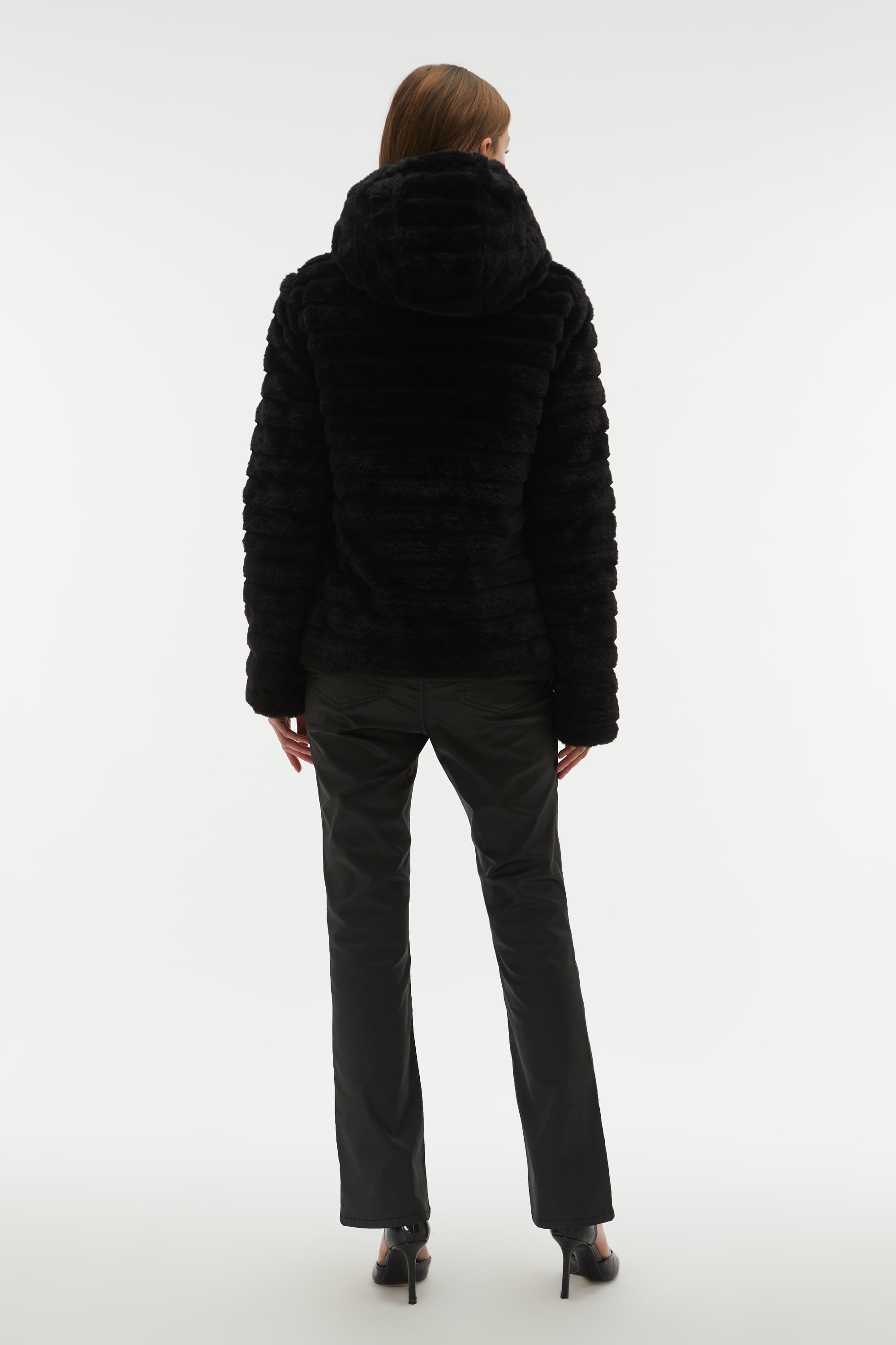 ÇİFT TARAFLI KAPÜŞONLU ŞİŞME MONT