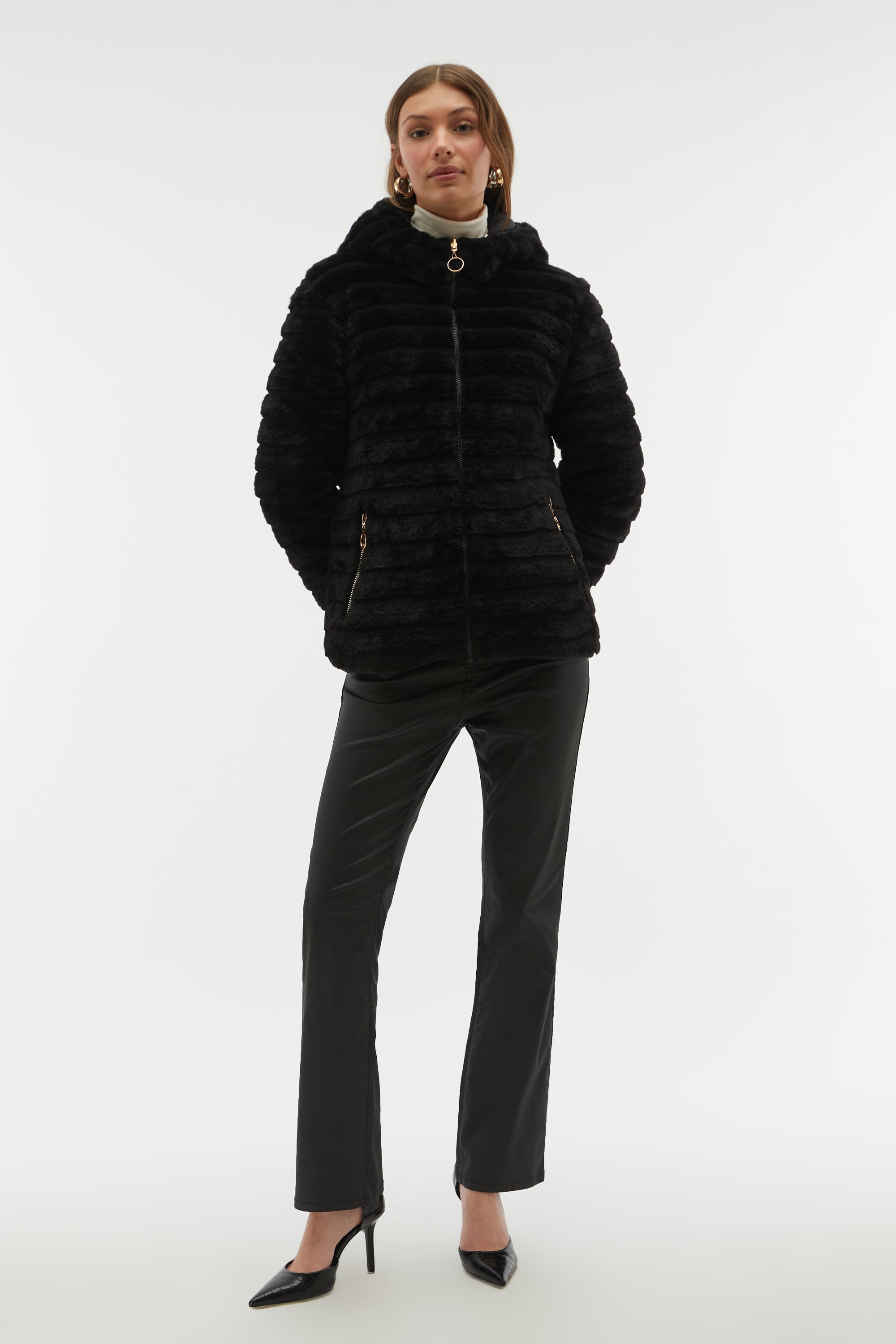 ÇİFT TARAFLI KAPÜŞONLU ŞİŞME MONT