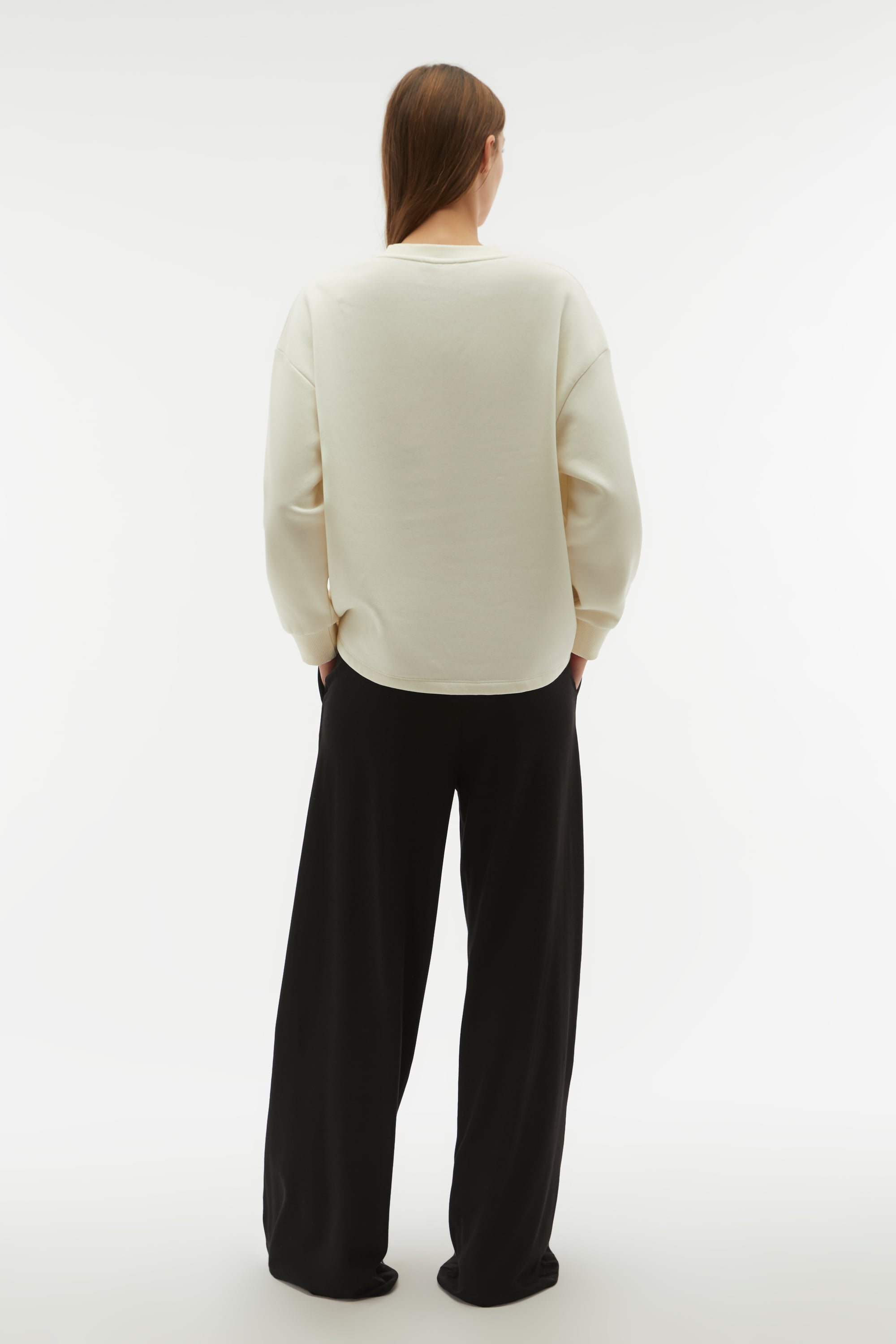 SİMLİ TAŞ İŞLEMELİ SWEATSHIRT