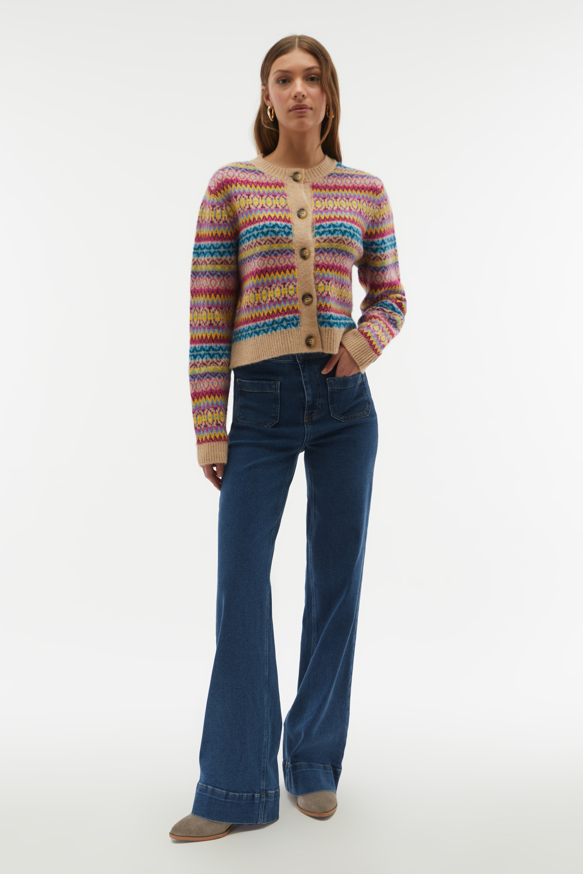 JAKARLI DESENLİ DÜĞMELİ HIRKA