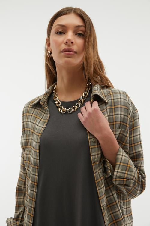 EKOSELİ UZUN KOLLU GÖMLEK