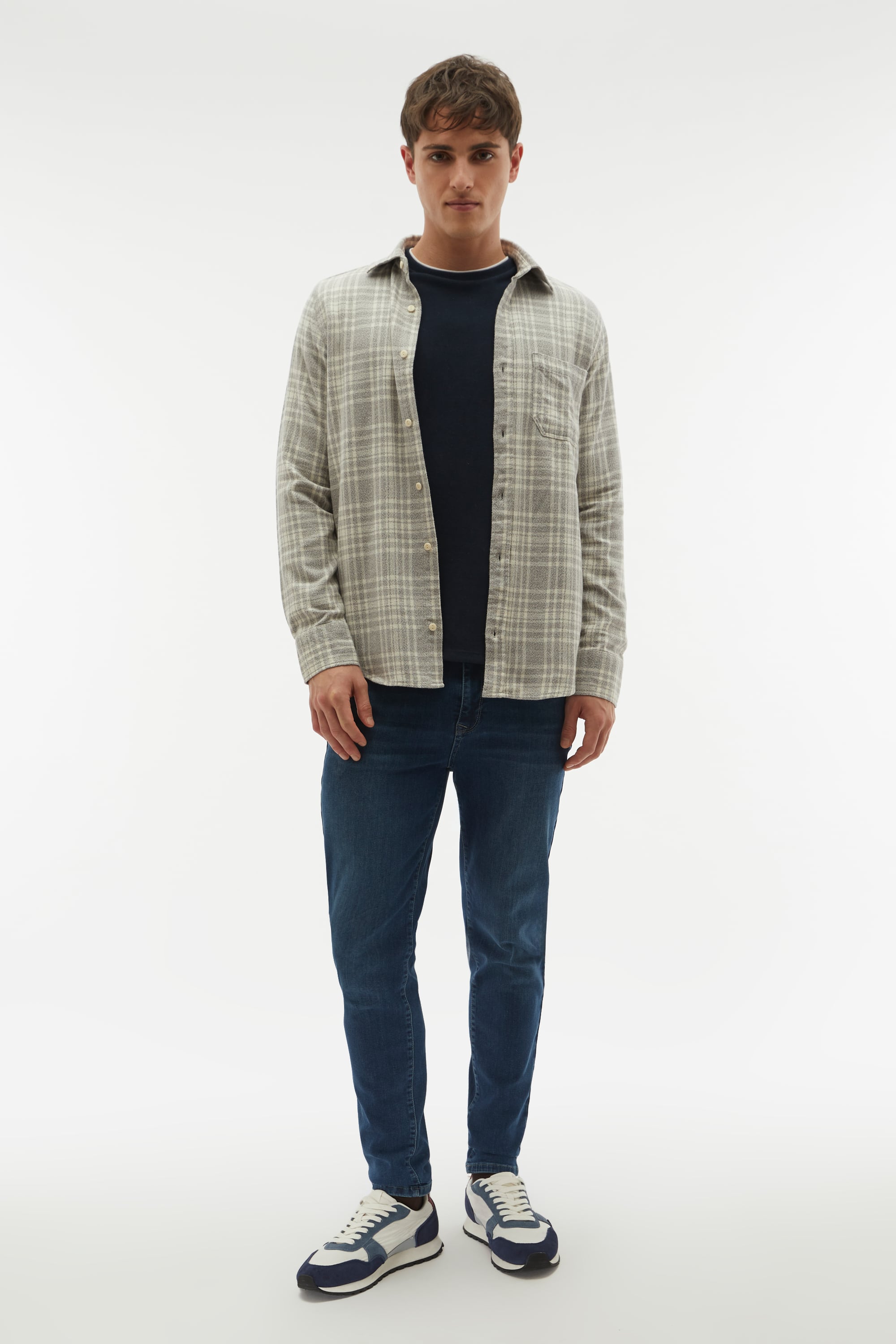 EKOSELİ REGULAR FIT UZUN KOLLU GÖMLEK