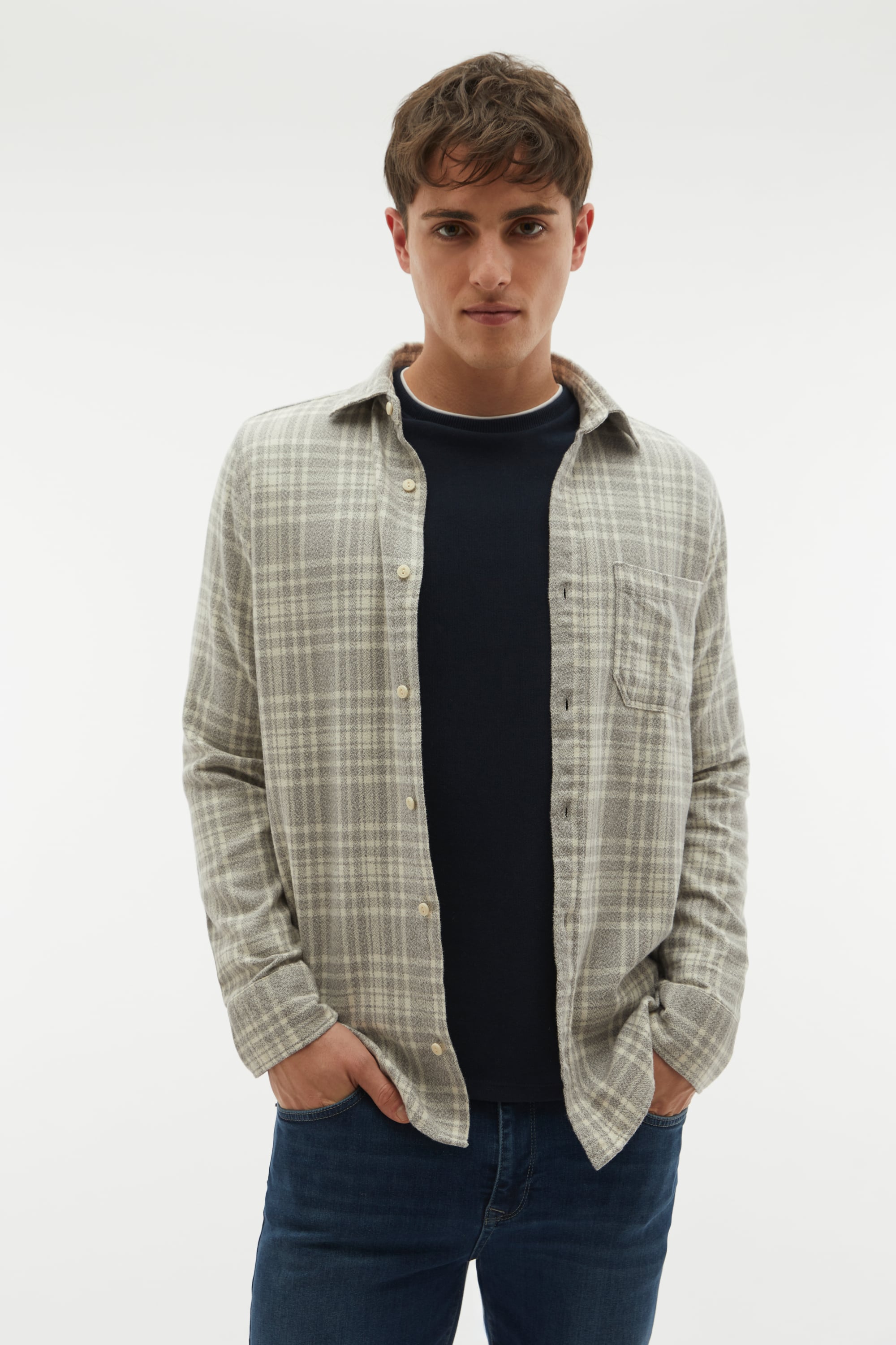 EKOSELİ REGULAR FIT UZUN KOLLU GÖMLEK