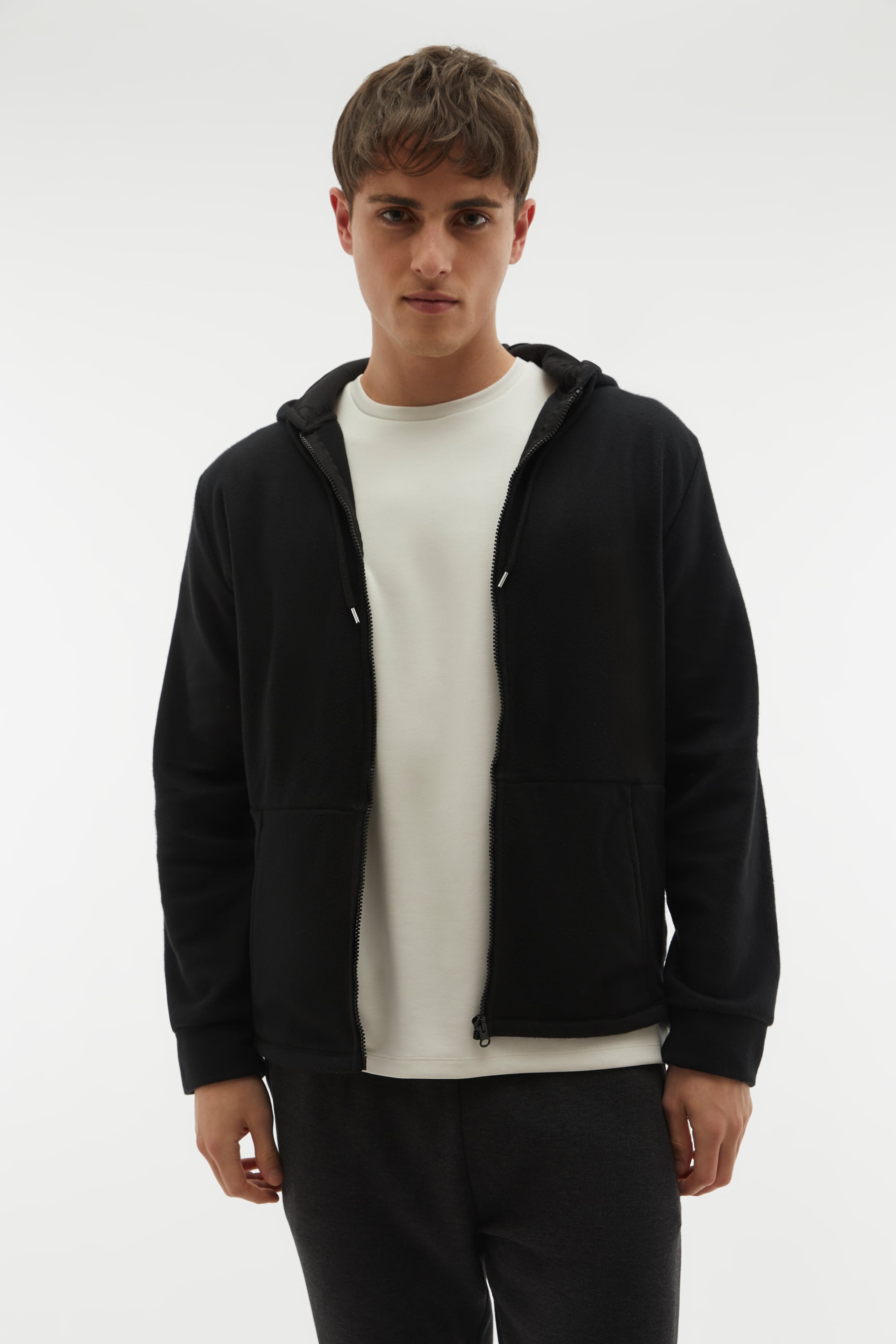 FERMUARLI KAPÜŞONLU SWEATSHIRT