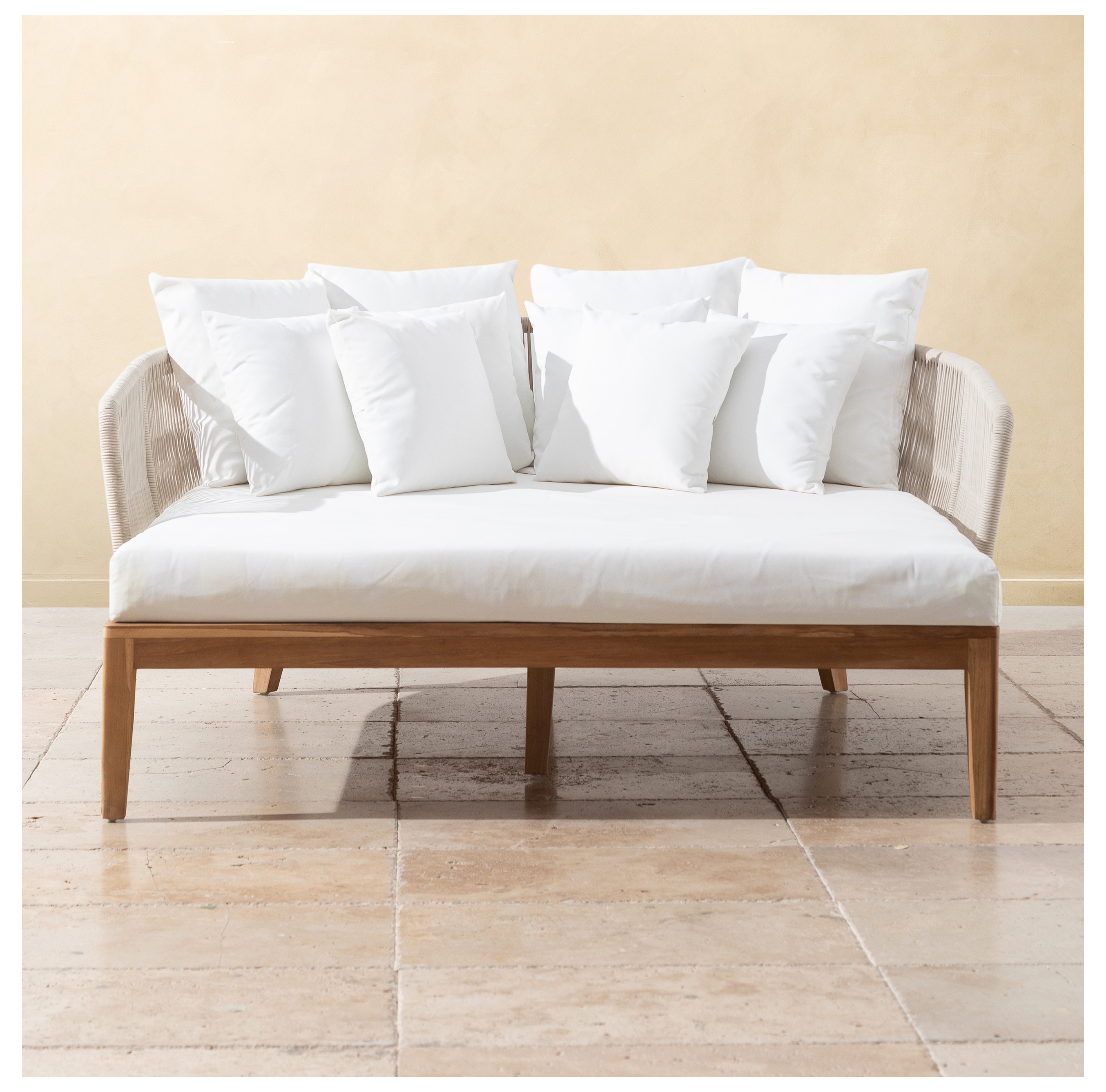 LUCIA DAYBED