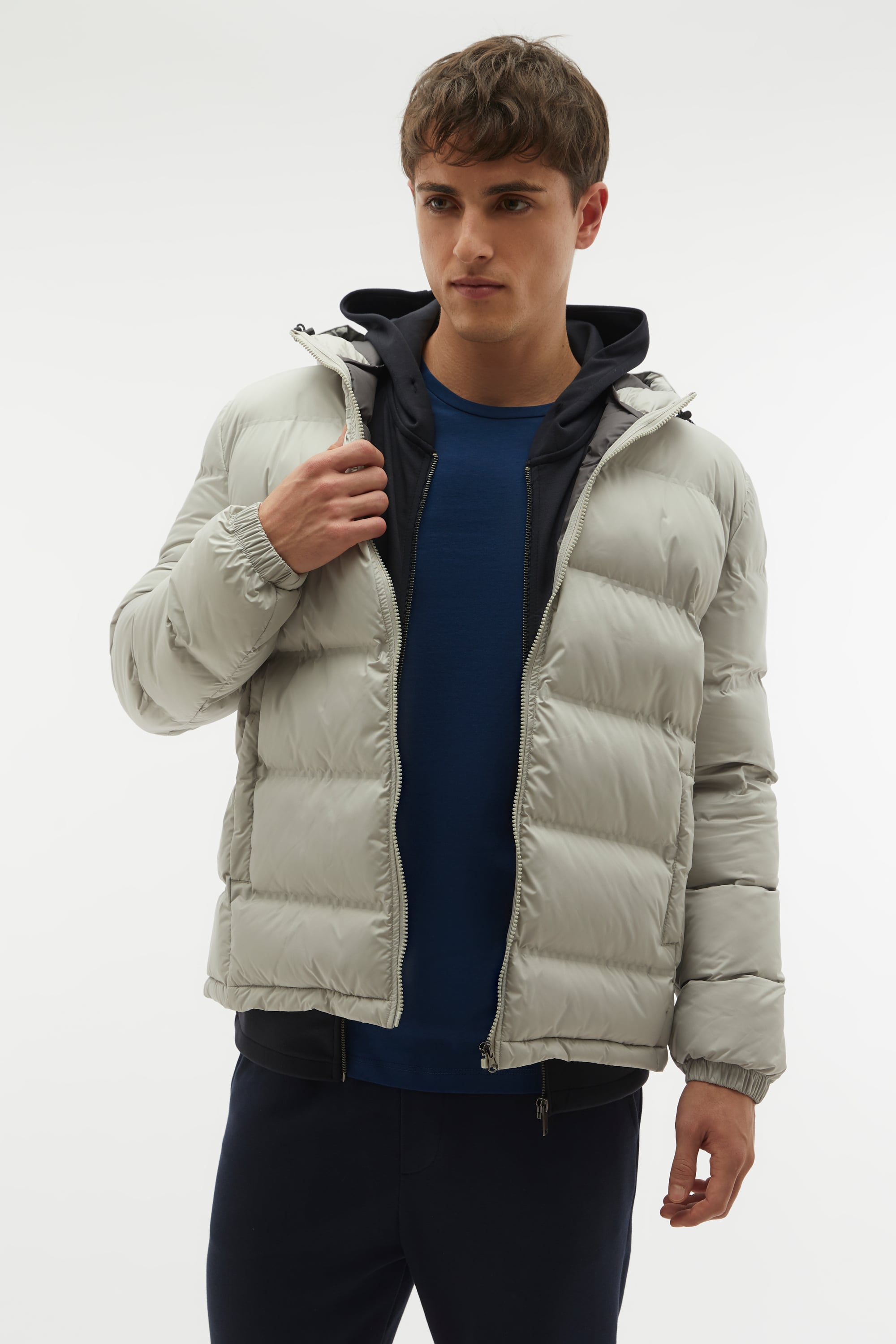 KAPİTONELİ KAPÜŞONLU ŞİŞME MONT