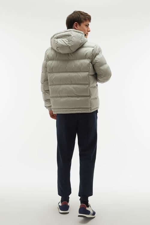 KAPİTONELİ KAPÜŞONLU ŞİŞME MONT