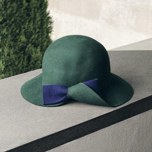  KURDELE DETAYLI FÖTR YÜN ŞAPKA