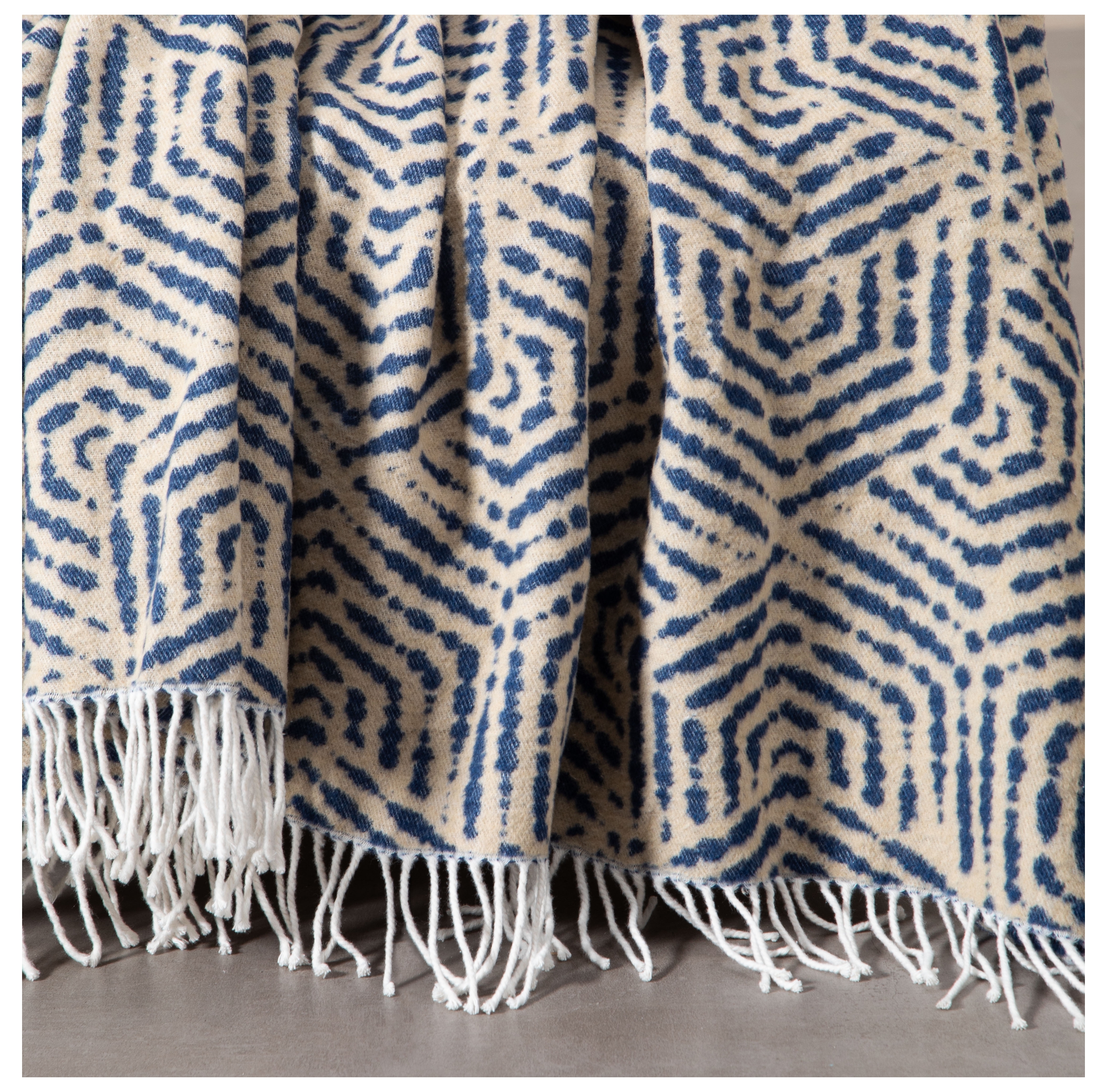 DORA PÜSKÜLLÜ BATTANİYE LACİVERT 200X220