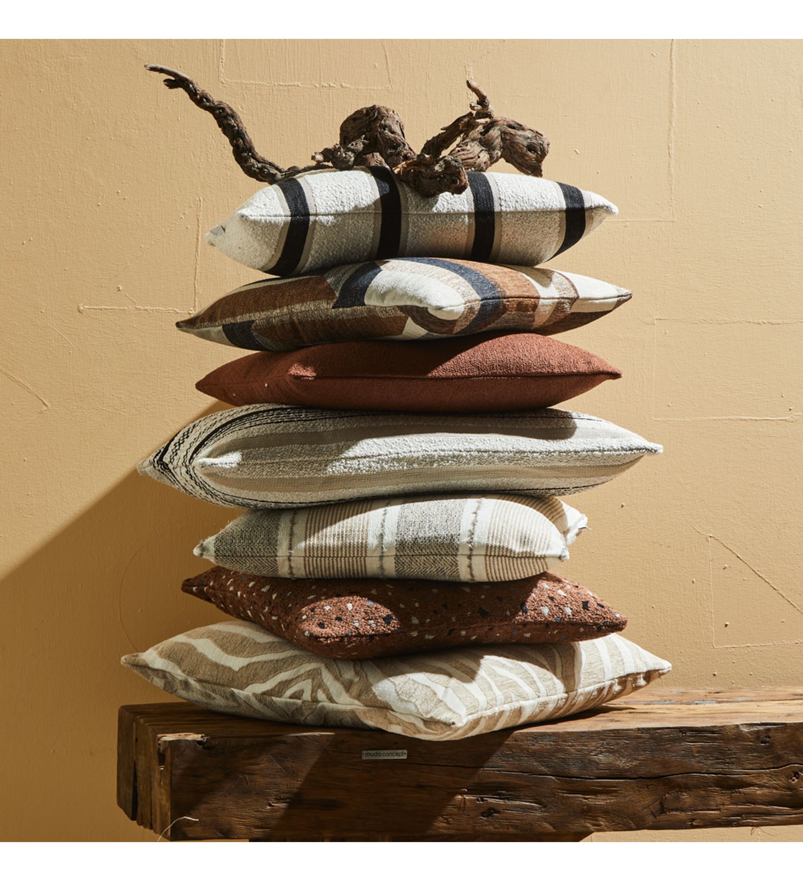 AMY KIRLENT KAHVE 45X45