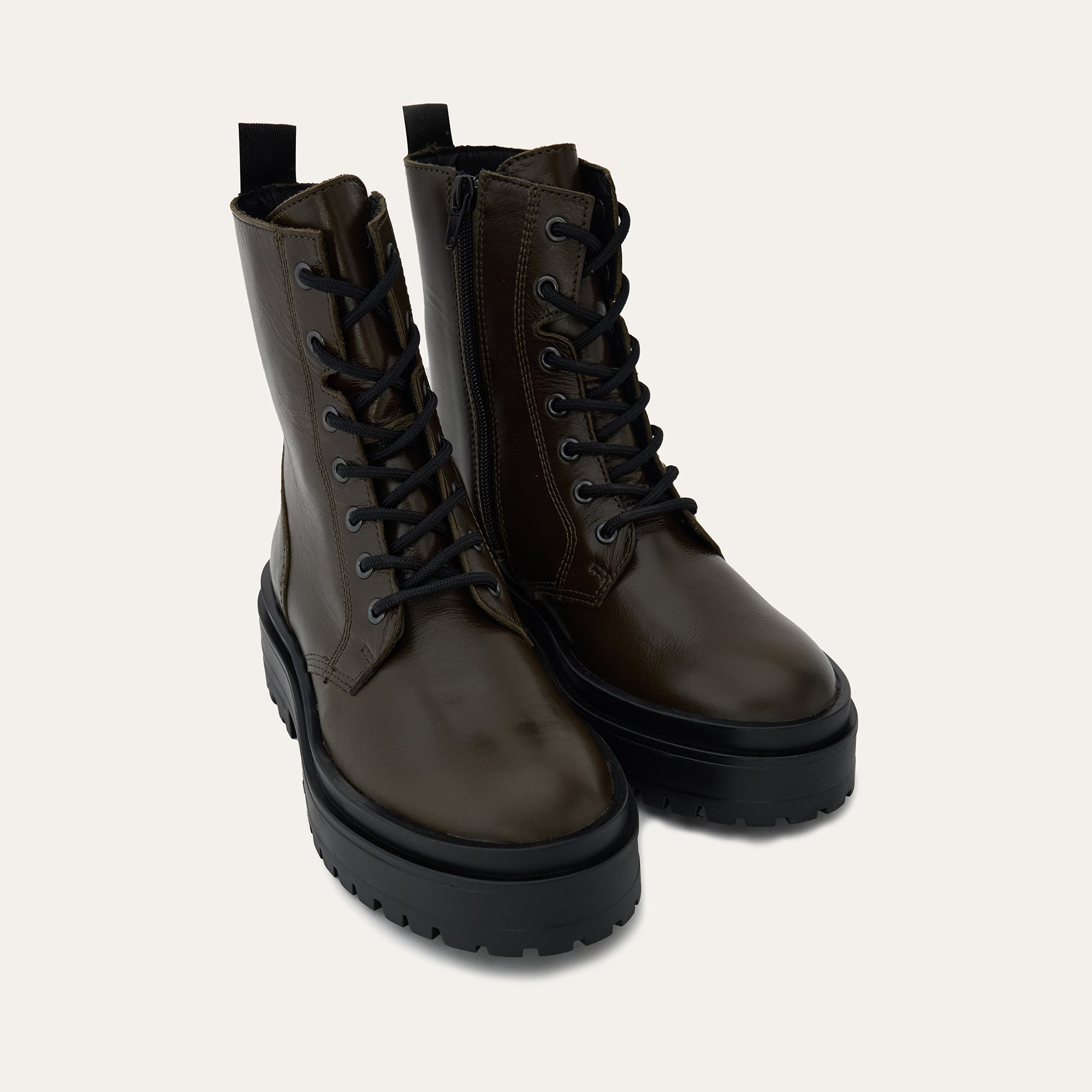 DERİ BAĞCIKLI POSTAL BOT