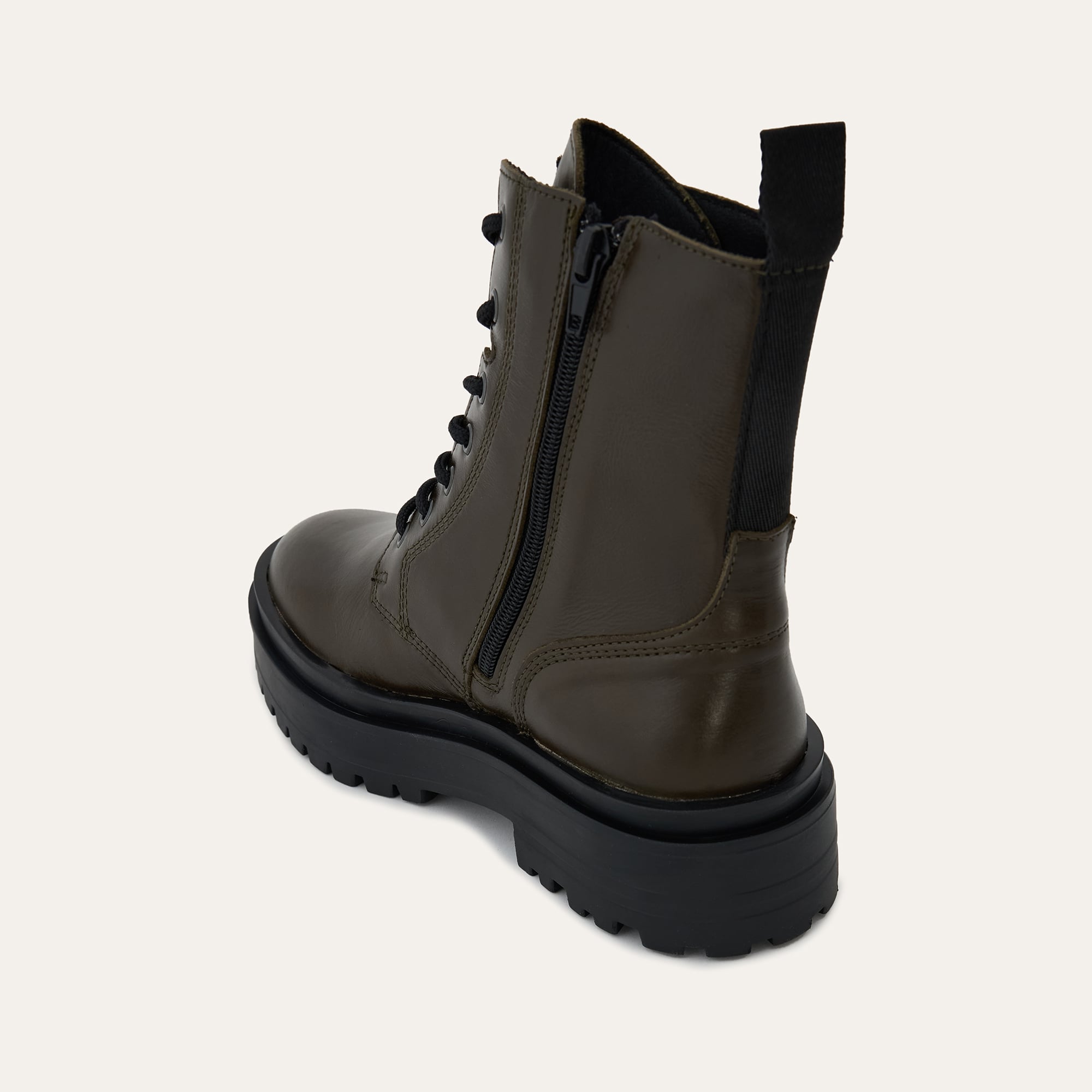 DERİ BAĞCIKLI POSTAL BOT