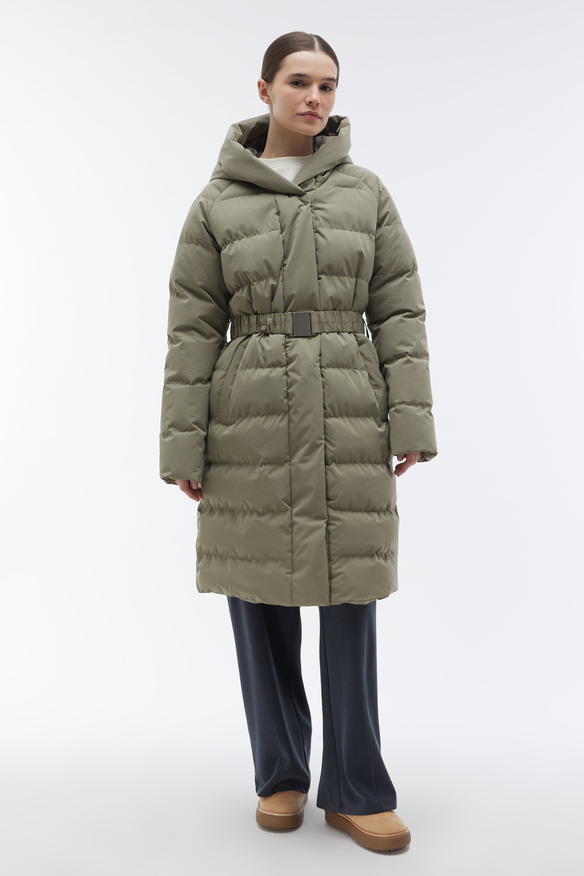 KAPÜŞONLU KEMERLİ UZUN ŞİŞME MONT