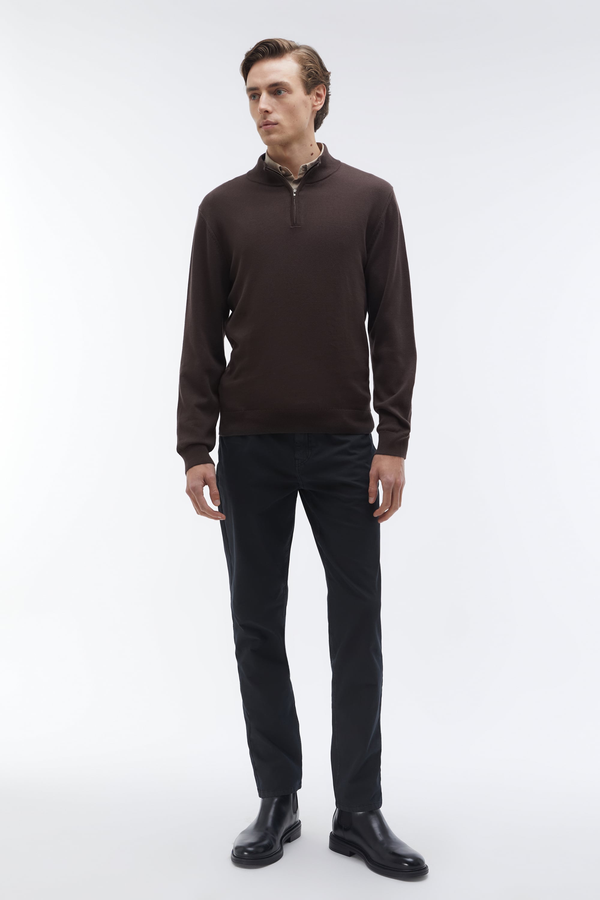 DİK YAKA UZUN KOLLU KAZAK