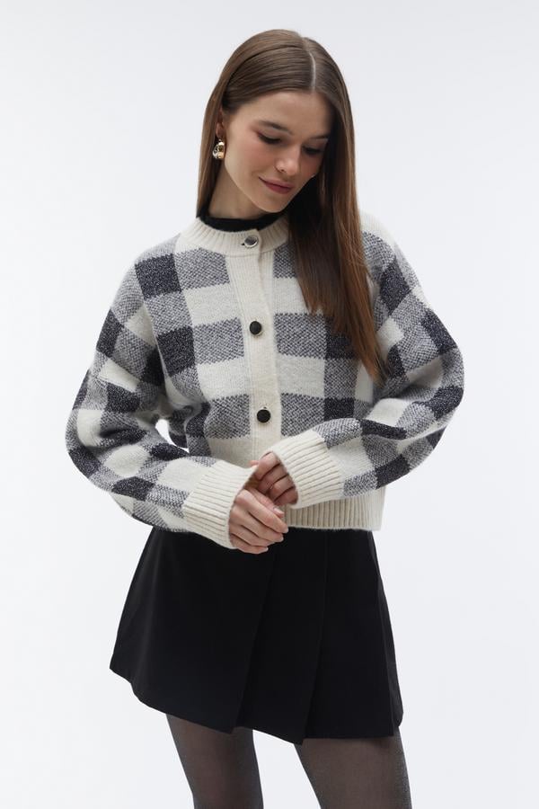 JAKARLI KARE DESENLİ HIRKA