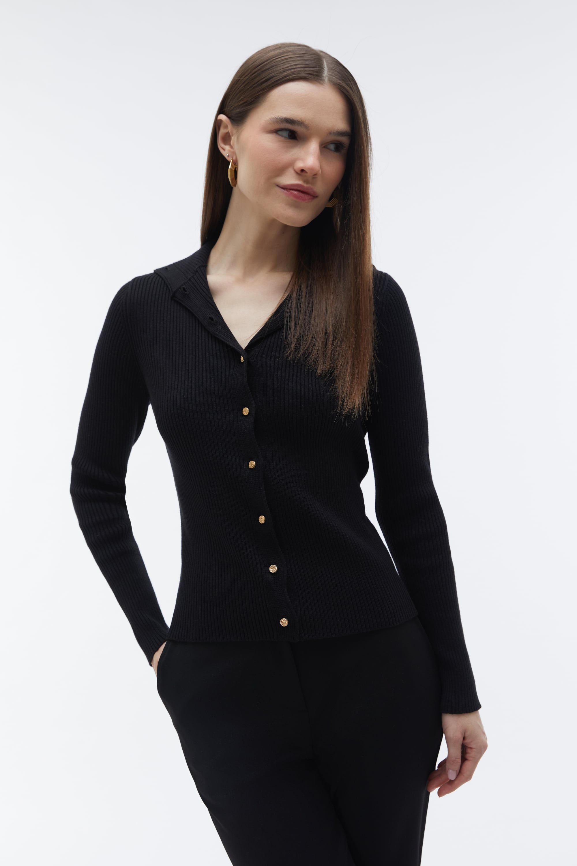 DİK YAKA TRİKO HIRKA