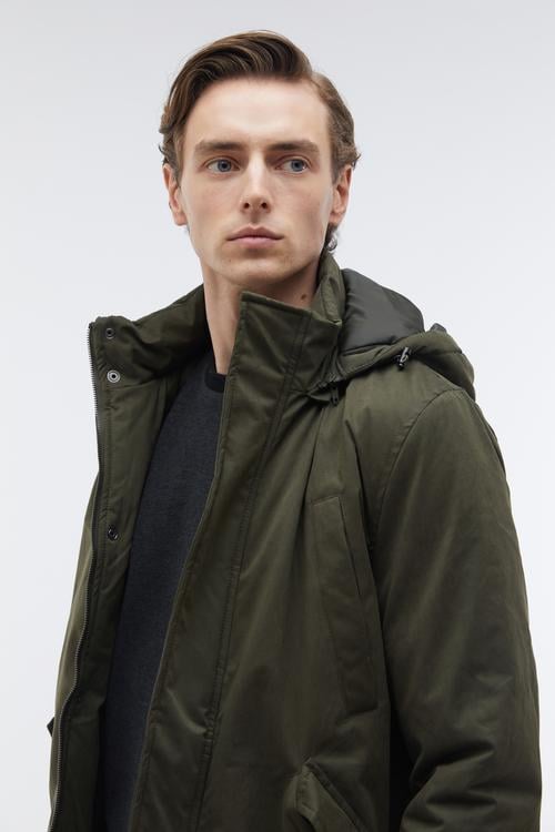  KAPÜŞONLU ÇOK CEPLİ MONT