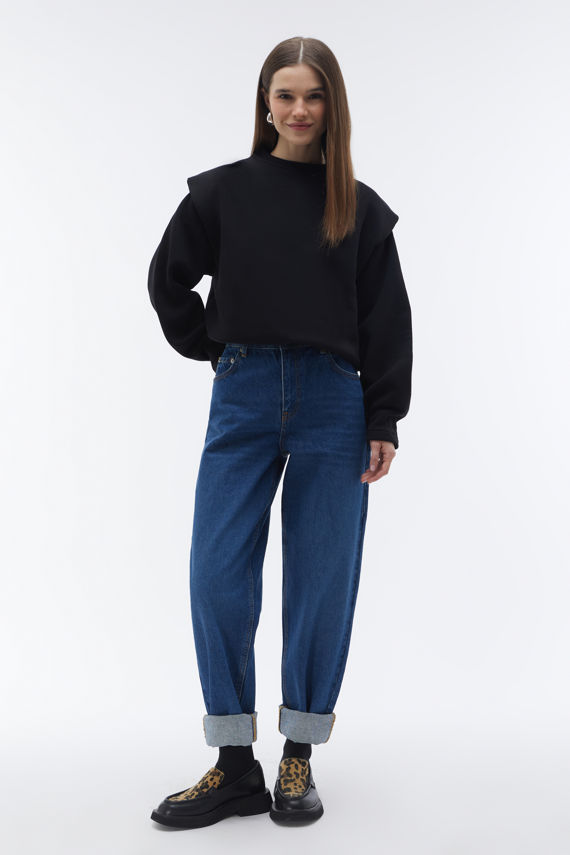 OMUZ DETAYLI LOOSE FIT SWEATSHIRT