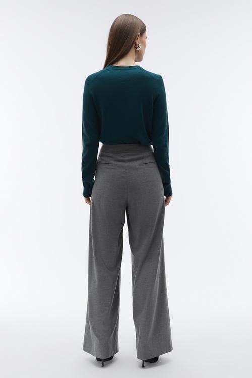 BİSİKLET YAKA TRİKO KAZAK