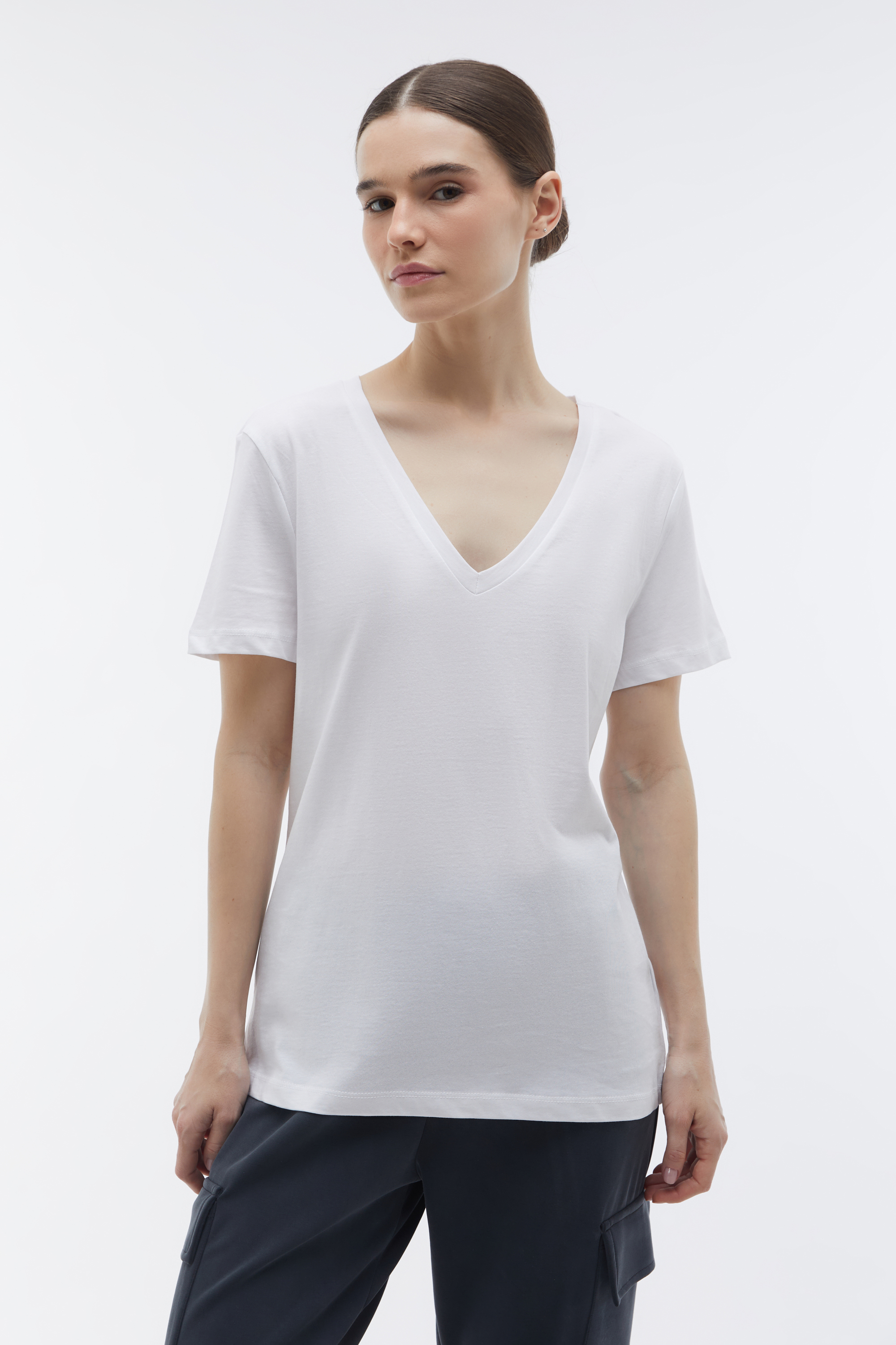 V YAKA KISA KOLLU T-SHIRT