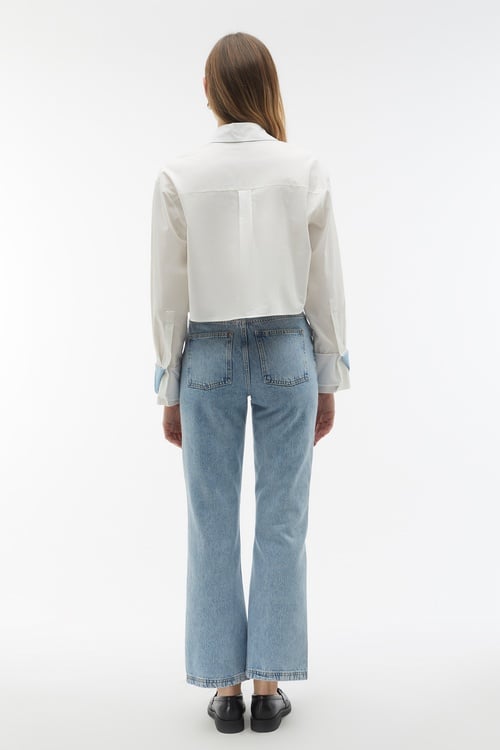 DİKİŞ DETAYLI UZUN KOLLU CROP GÖMLEK