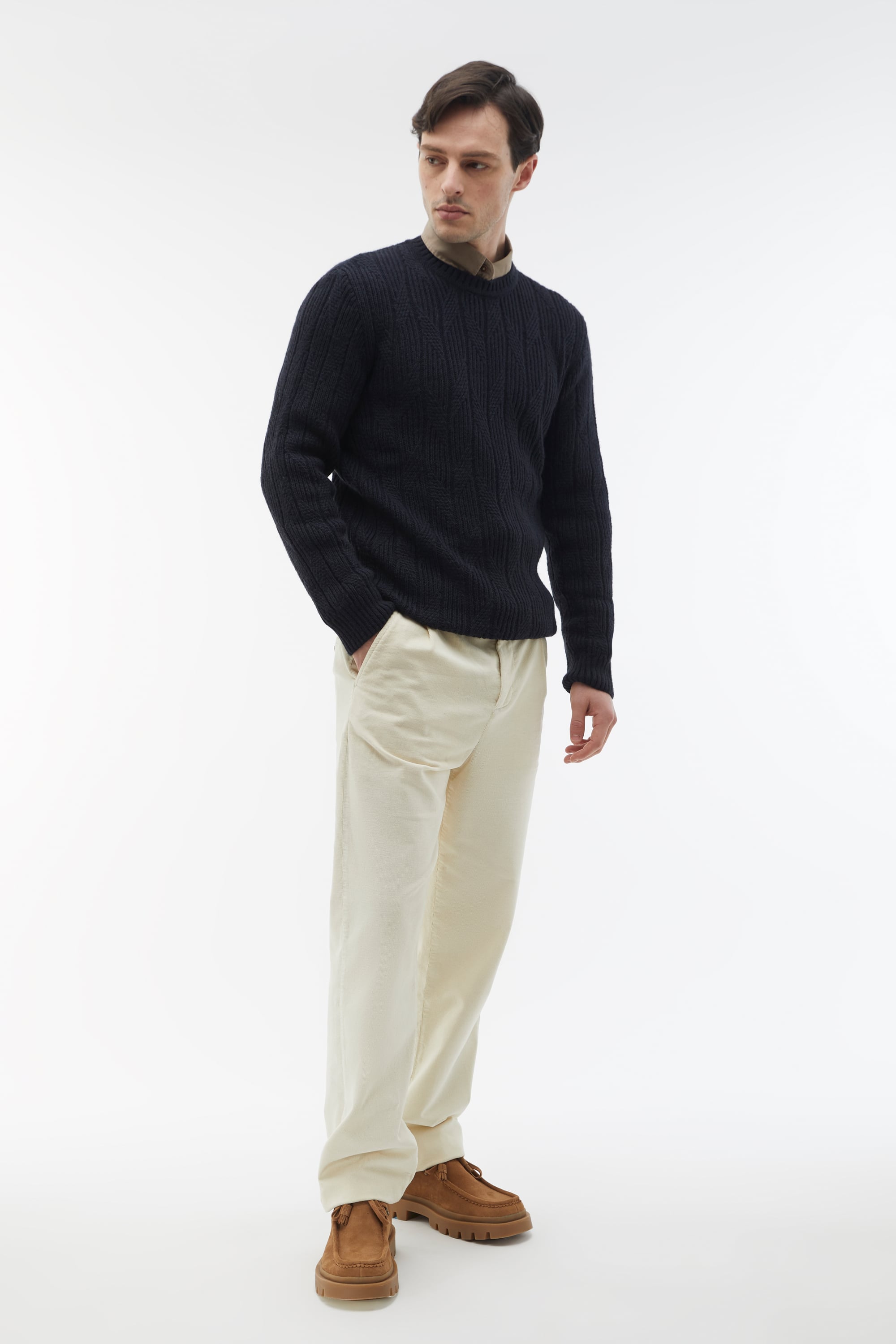 BİSİKLET YAKA TRİKO KAZAK