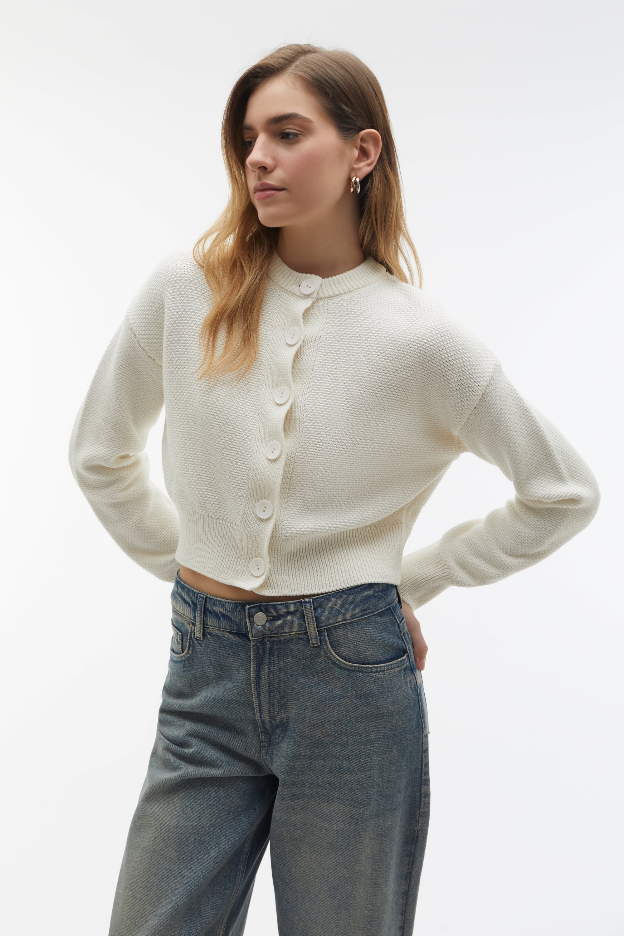 DÜĞMELİ CROP HIRKA