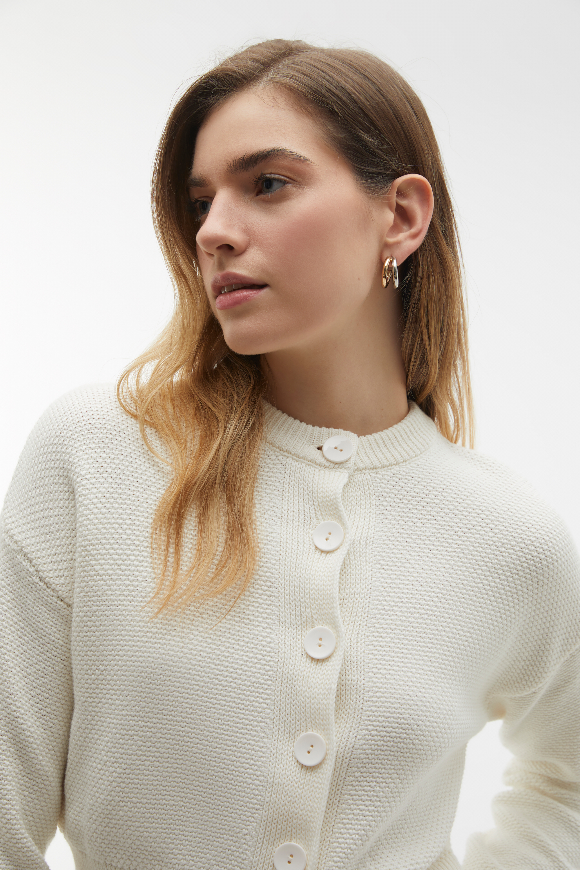 DÜĞMELİ CROP HIRKA