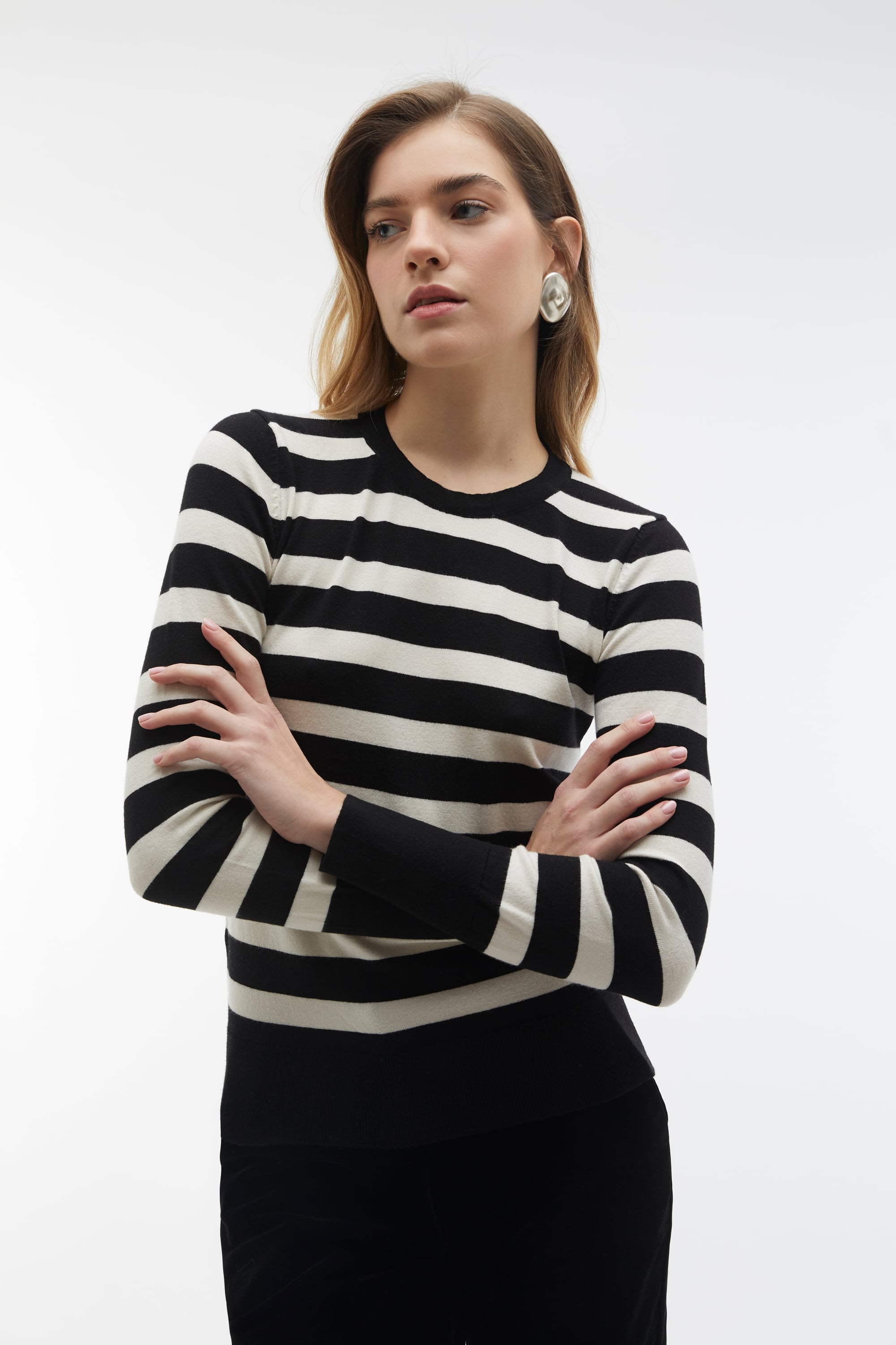 BİSİKLET YAKA ÇİZGİLİ TRİKO KAZAK