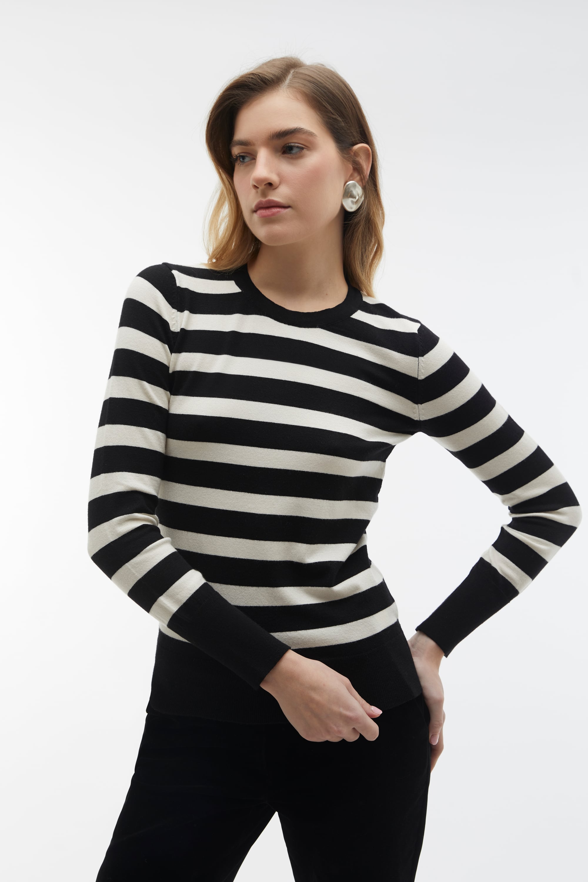 BİSİKLET YAKA ÇİZGİLİ TRİKO KAZAK